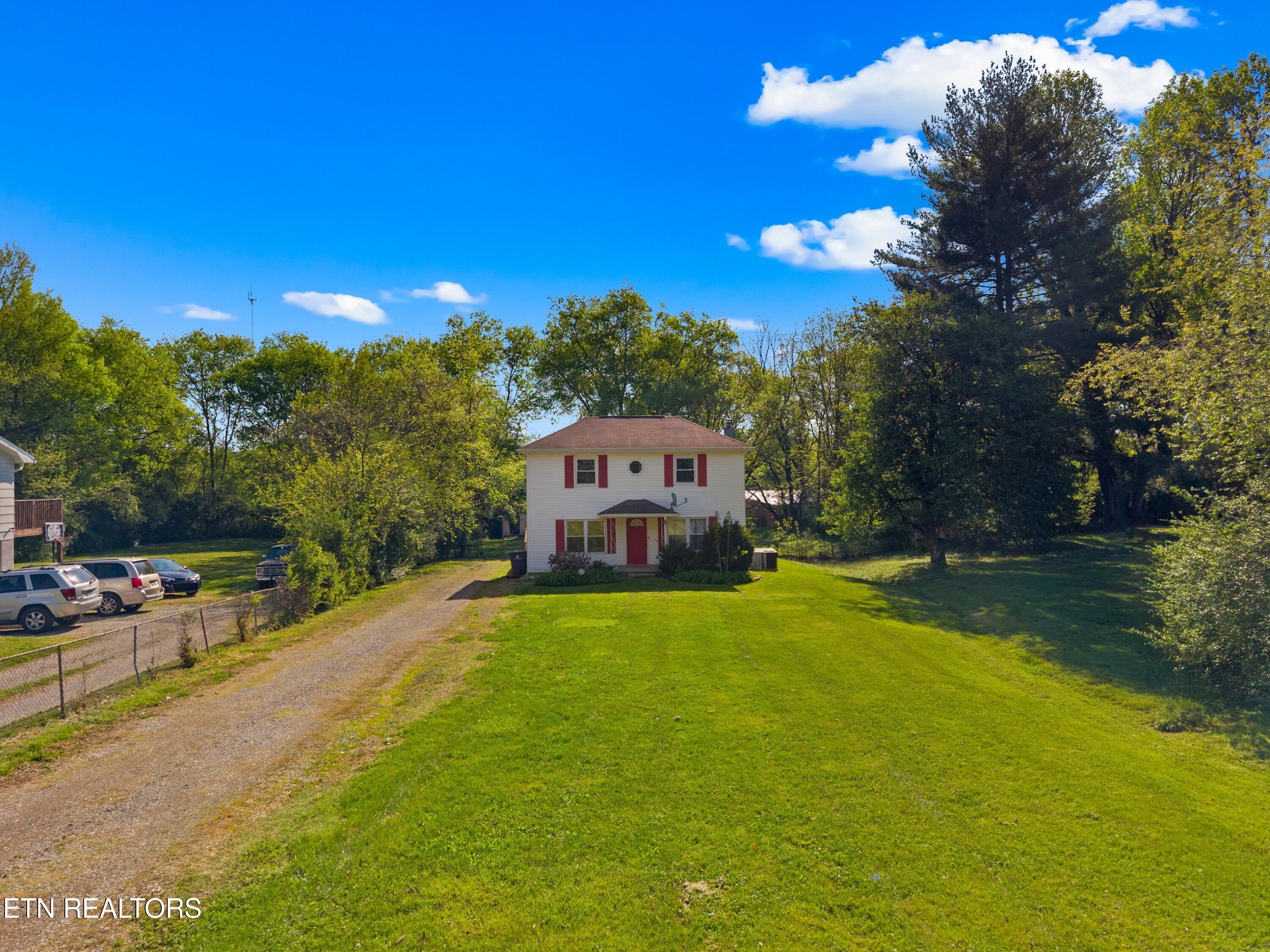 1924 Sunny Lane Knoxville TN 37912