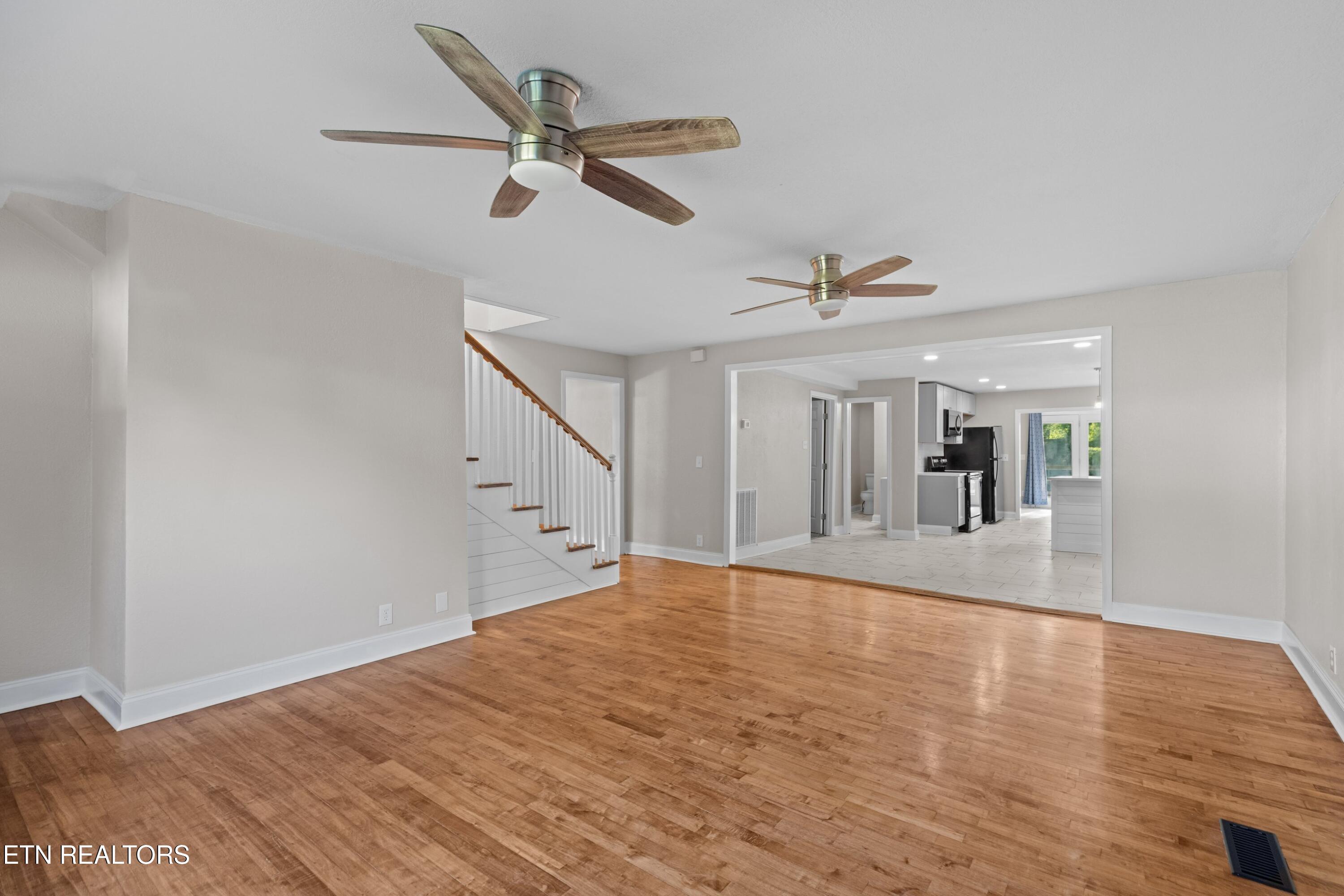 1924 Sunny Lane Knoxville TN 37912