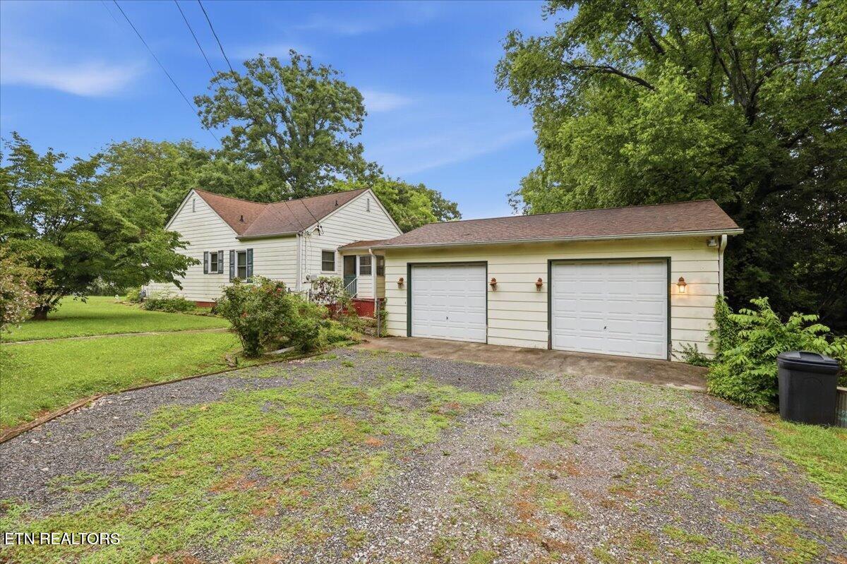 604 Woodlawn Pike Knoxville TN 37920