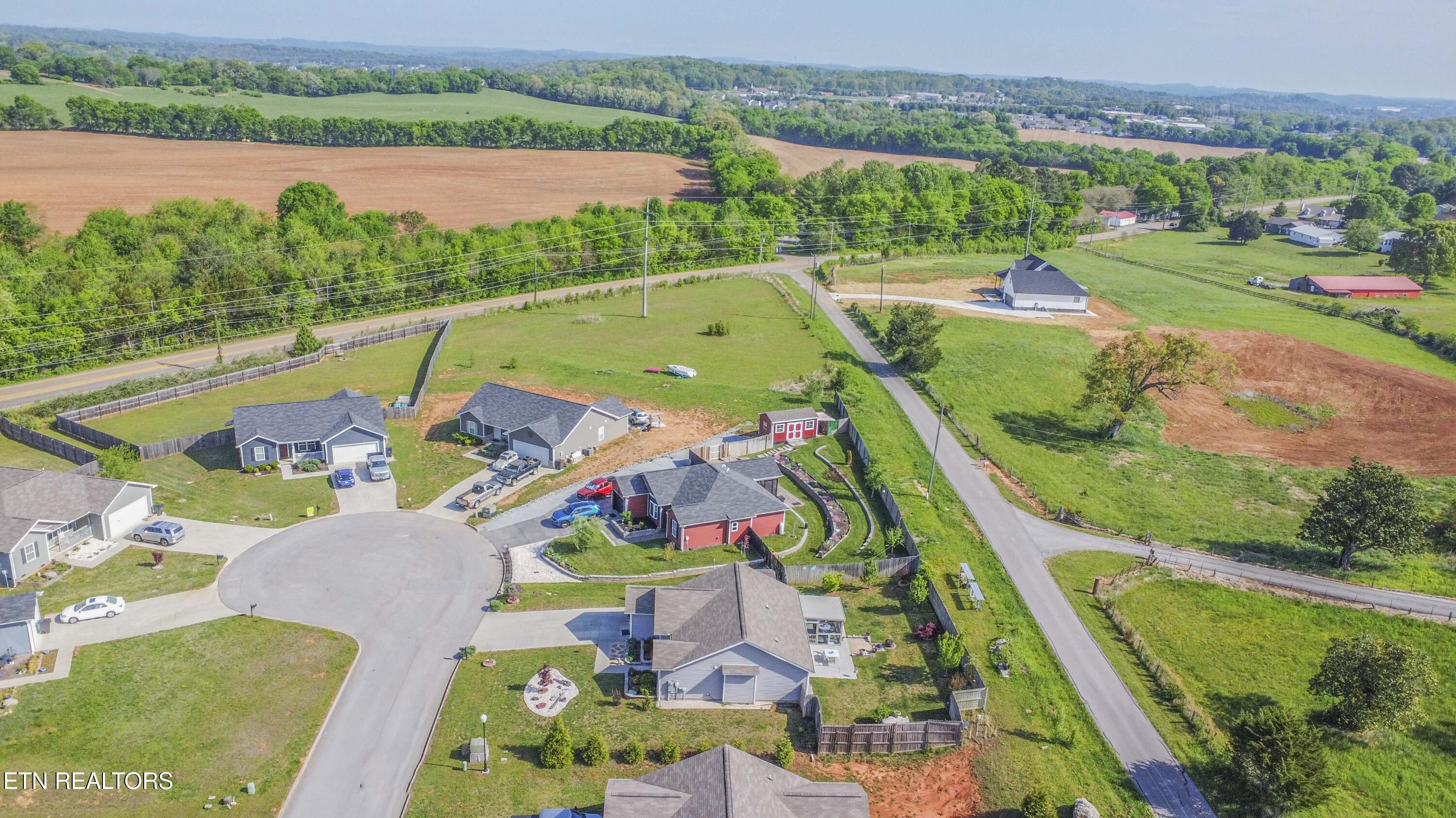140 Hartfield Lane Loudon TN 37774