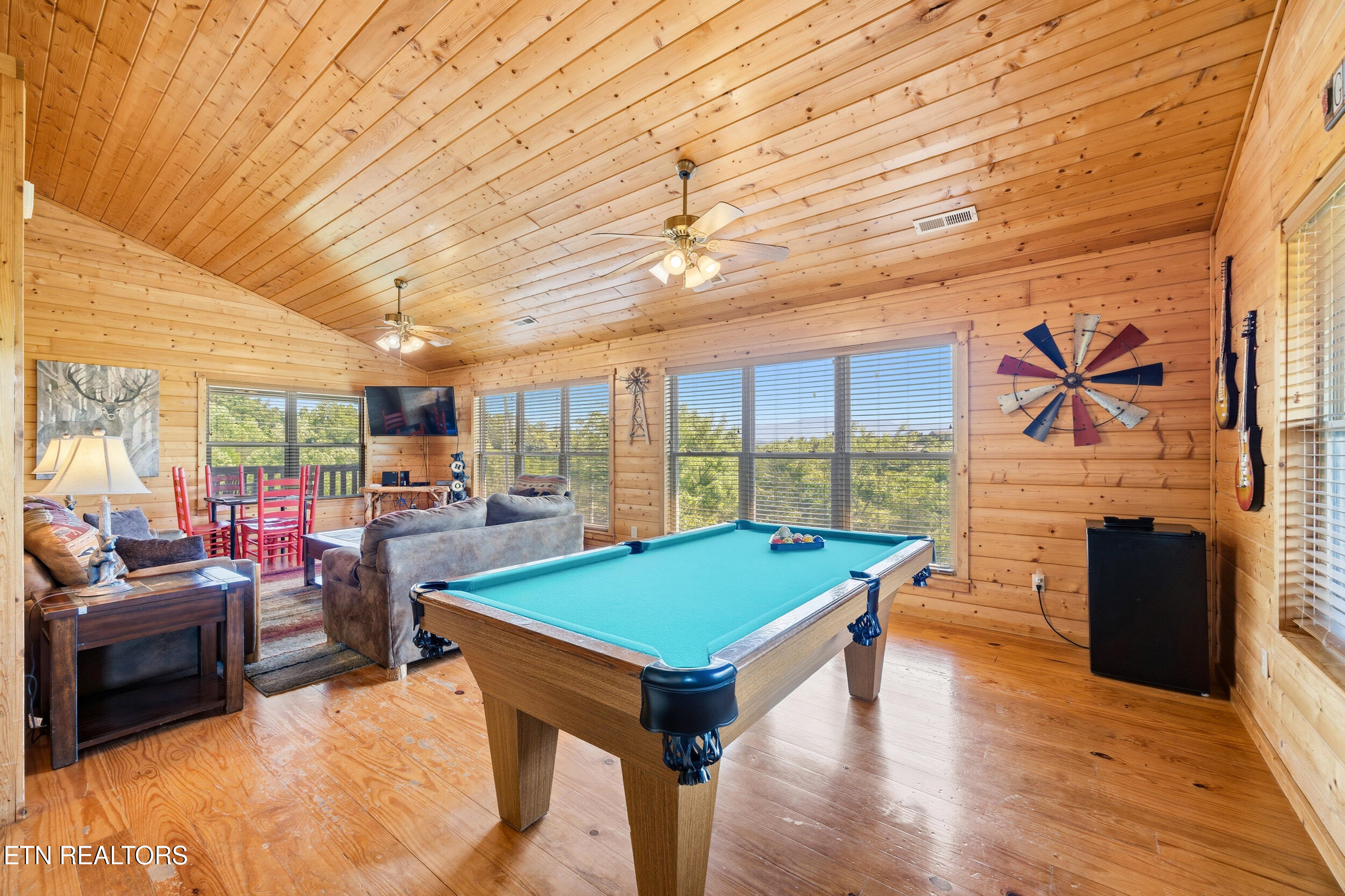 339 Oak Lake Drive Sevierville TN 37876