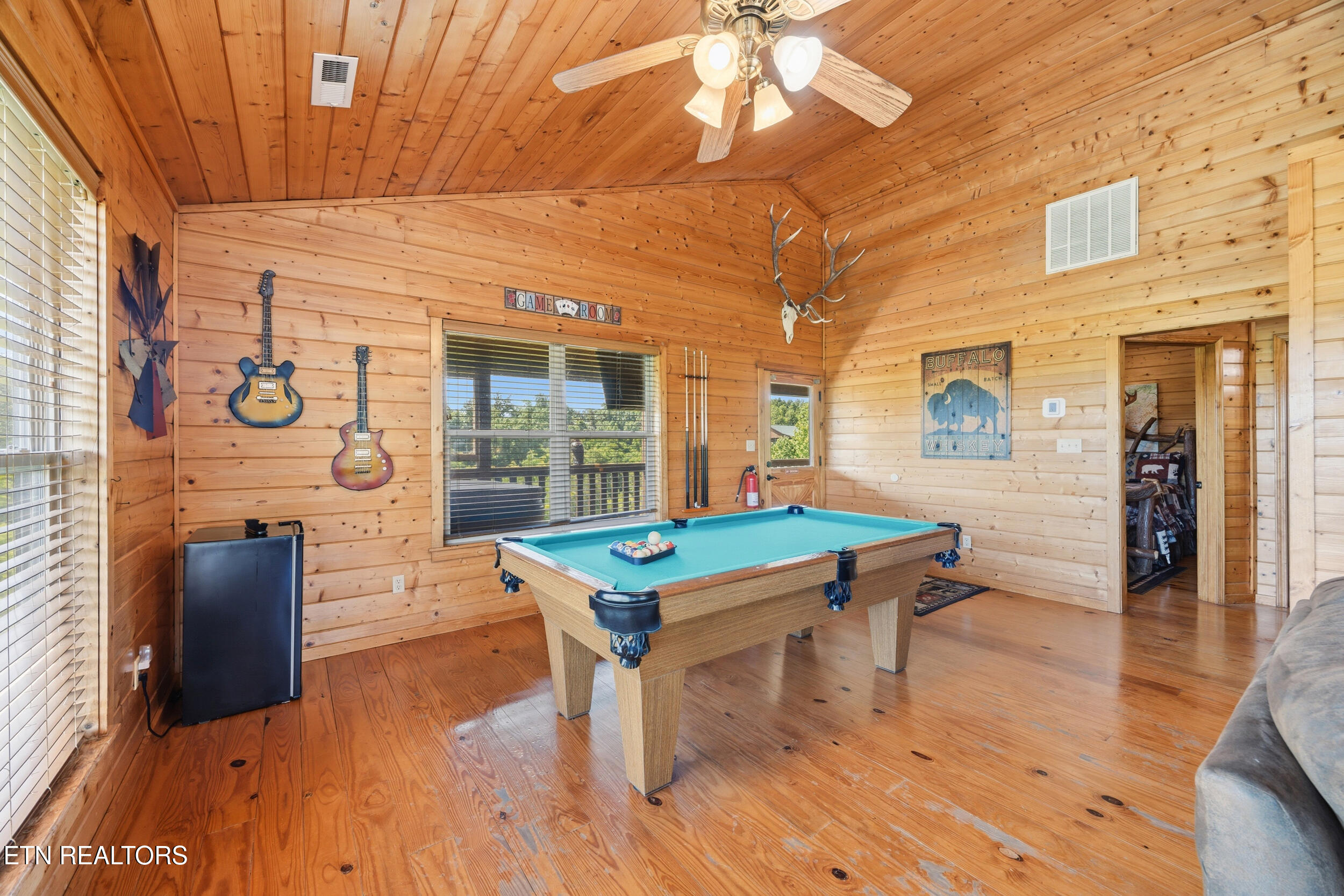 339 Oak Lake Drive Sevierville TN 37876