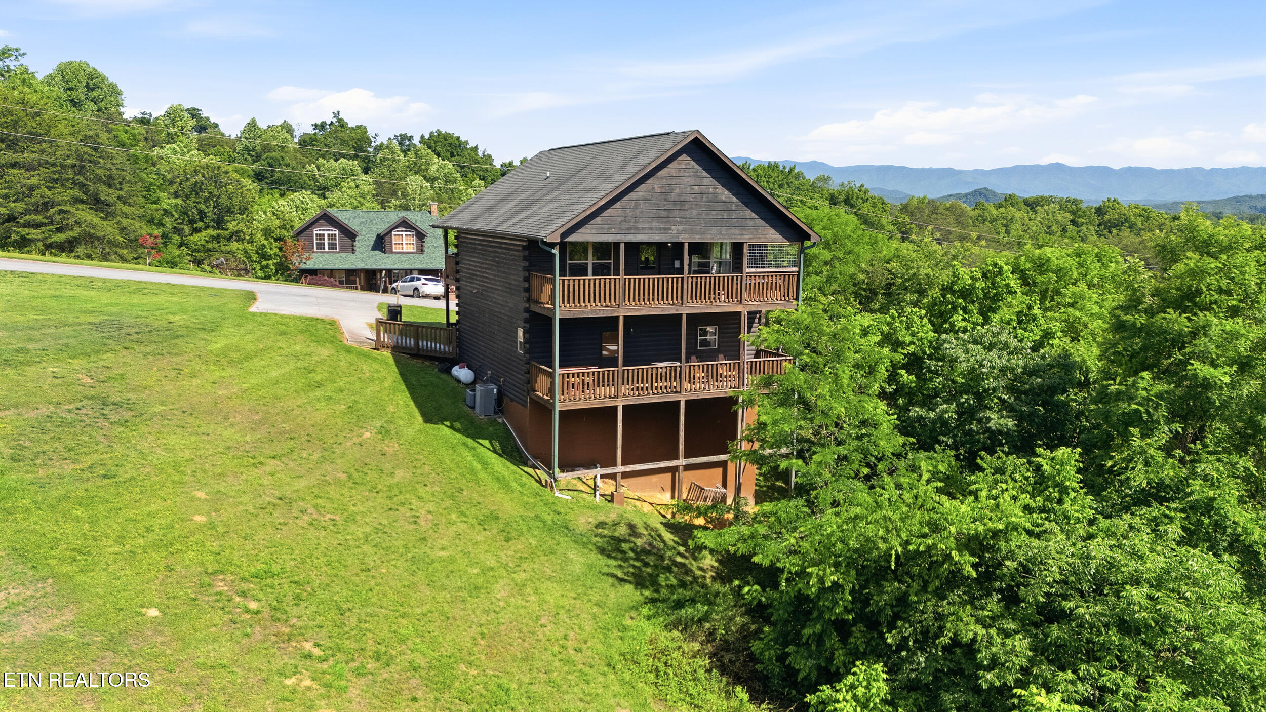 339 Oak Lake Drive Sevierville TN 37876
