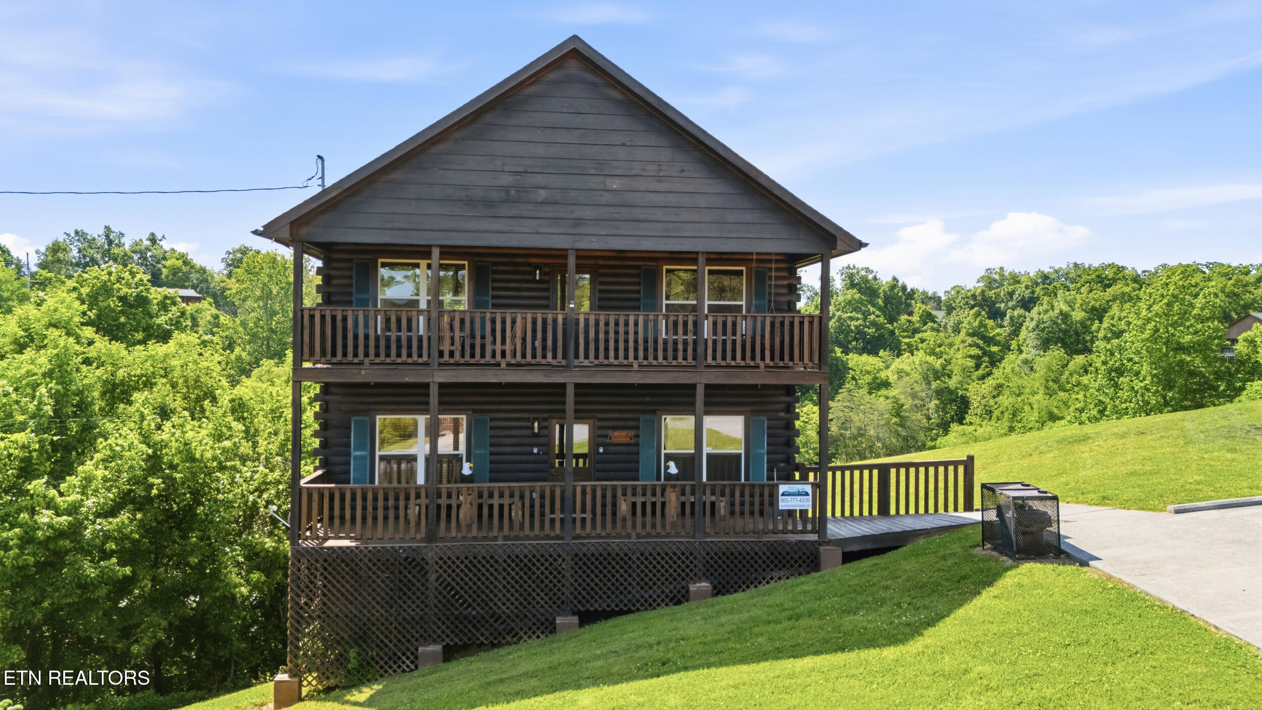 339 Oak Lake Drive Sevierville TN 37876