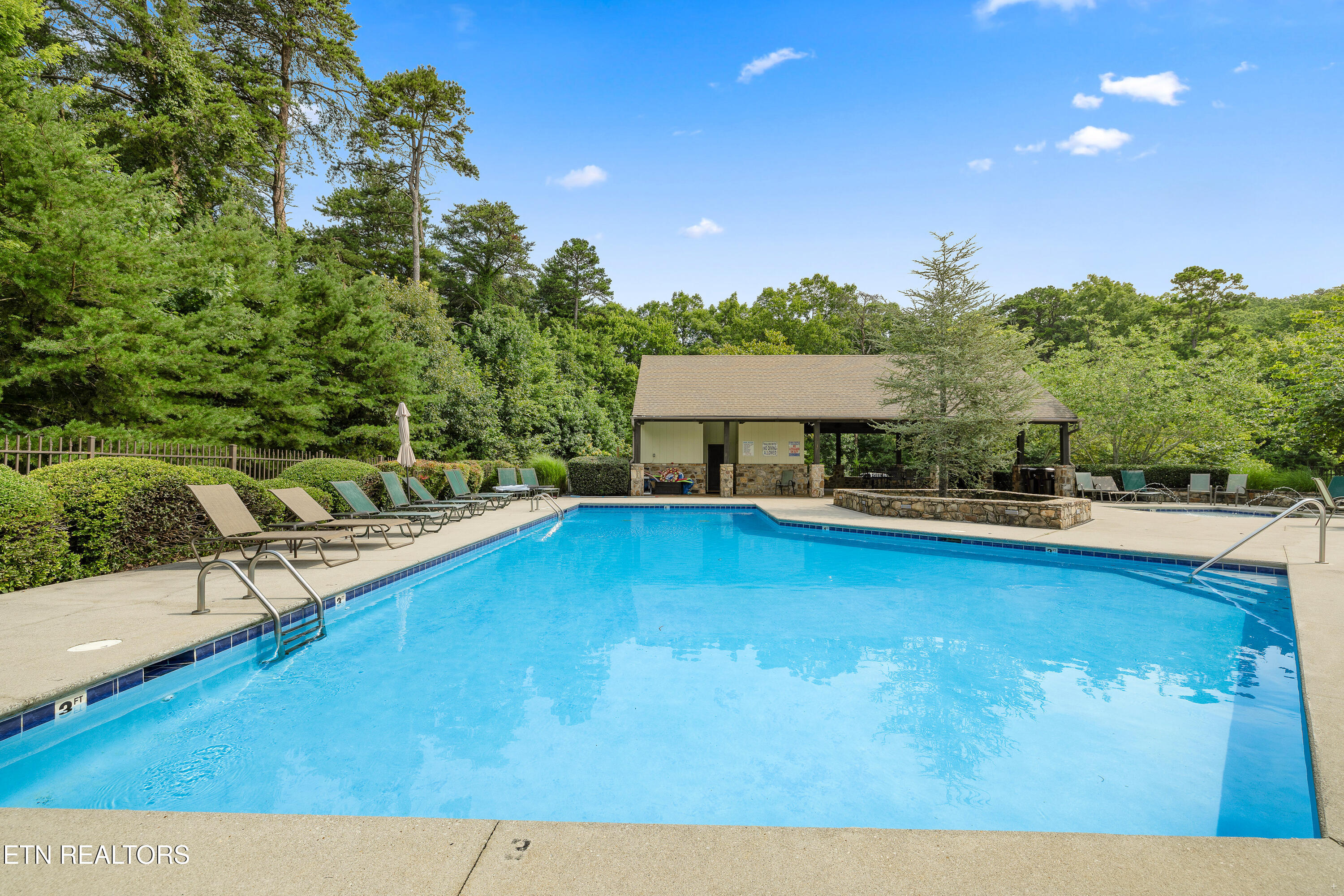 12502 Pine Thicket Lane Knoxville TN 37922