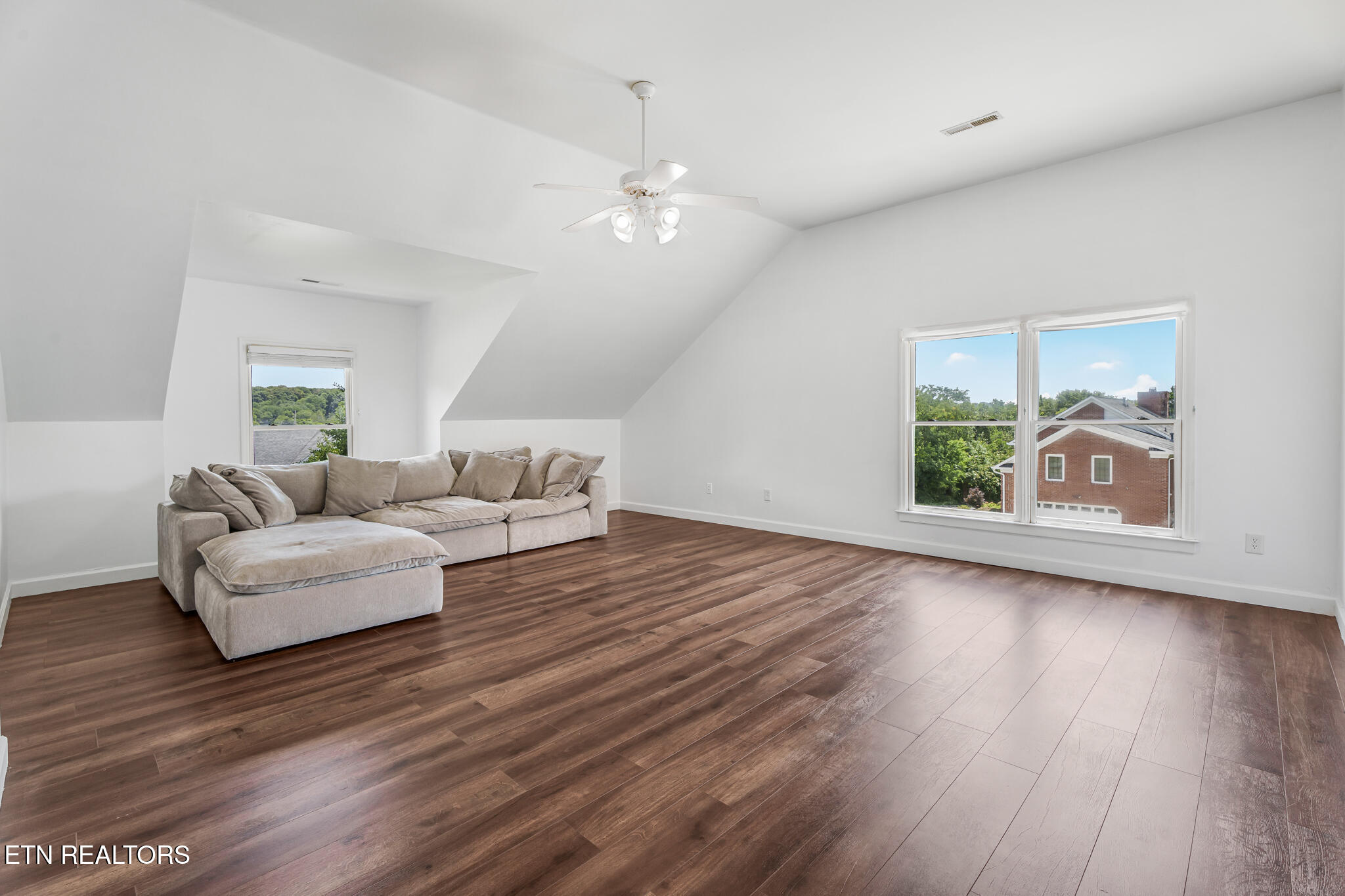 1811 Swinford Court Knoxville TN 37922