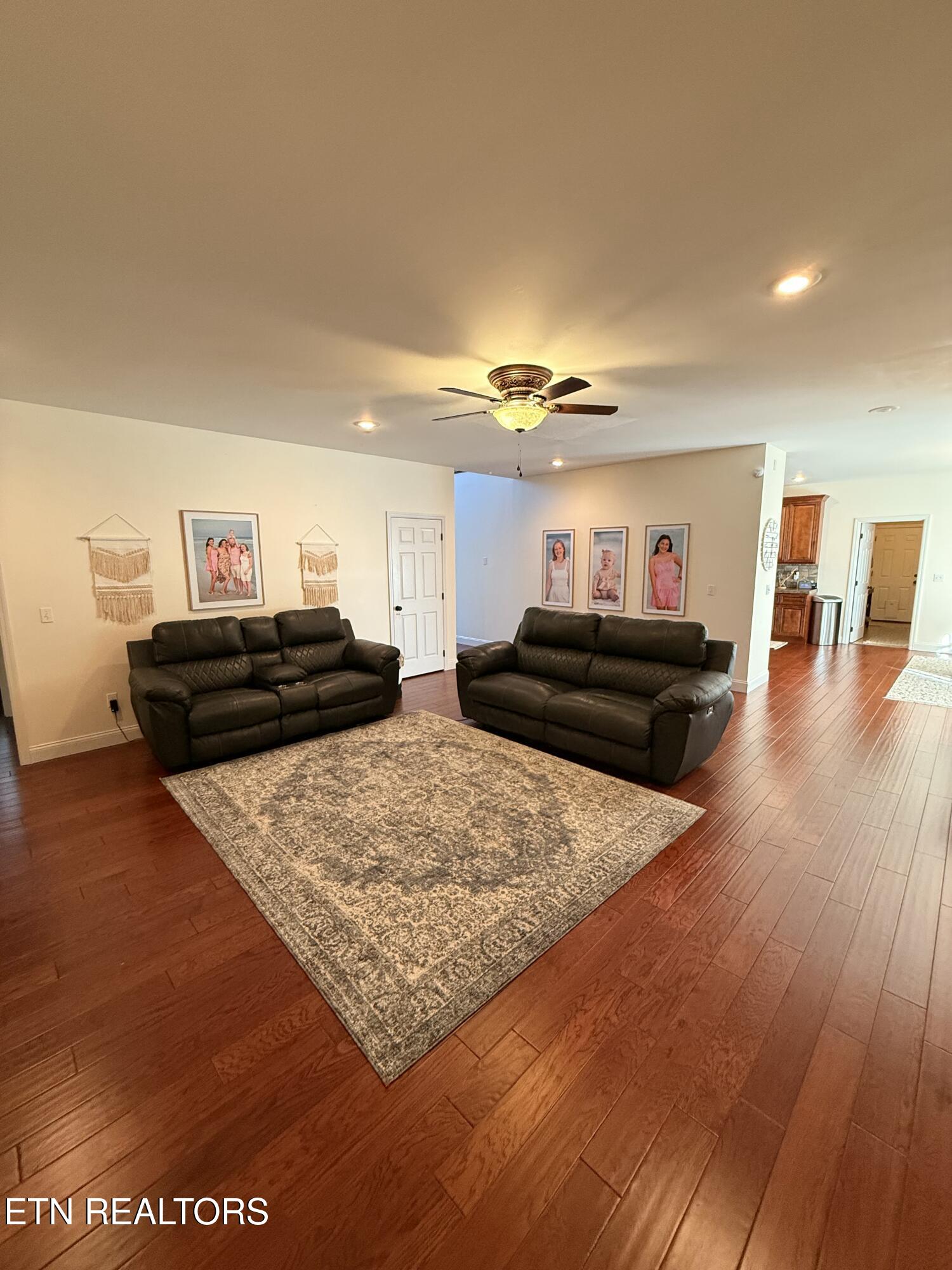 104 Dove Lane Speedwell TN 37870