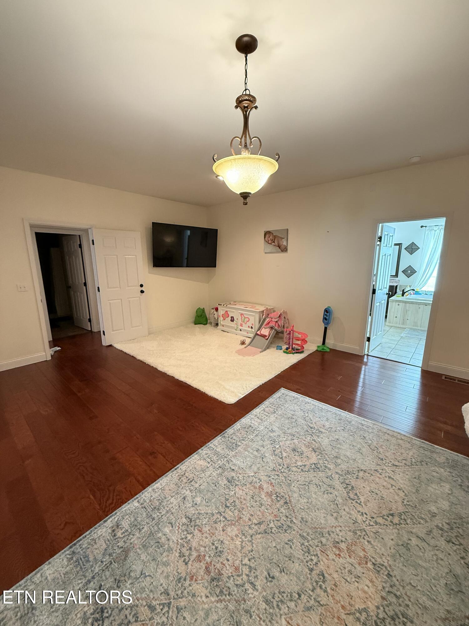 104 Dove Lane Speedwell TN 37870