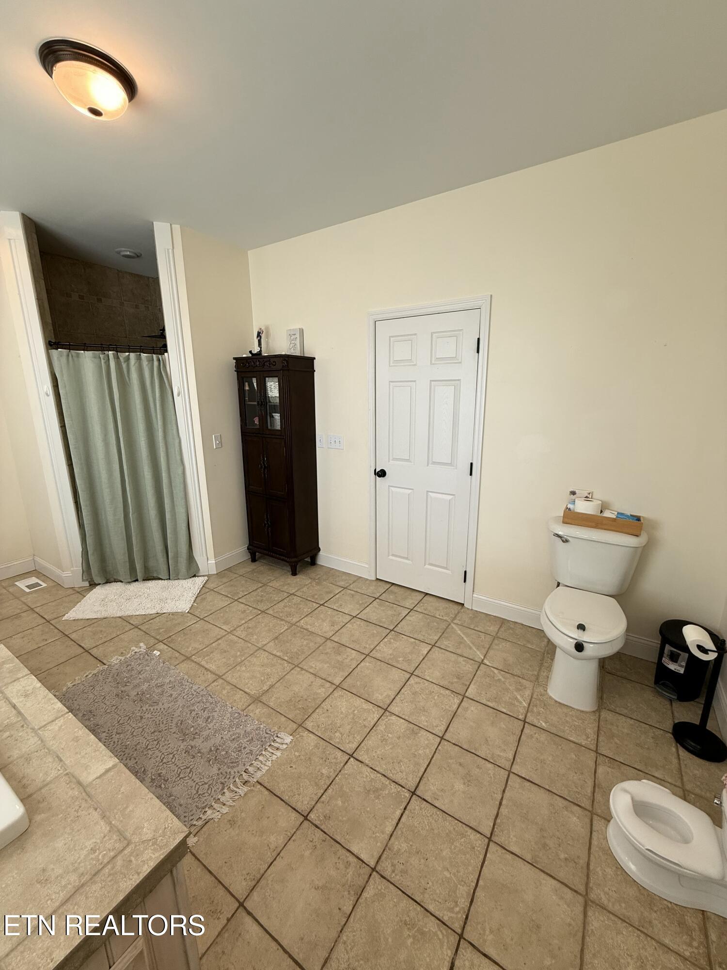 104 Dove Lane Speedwell TN 37870