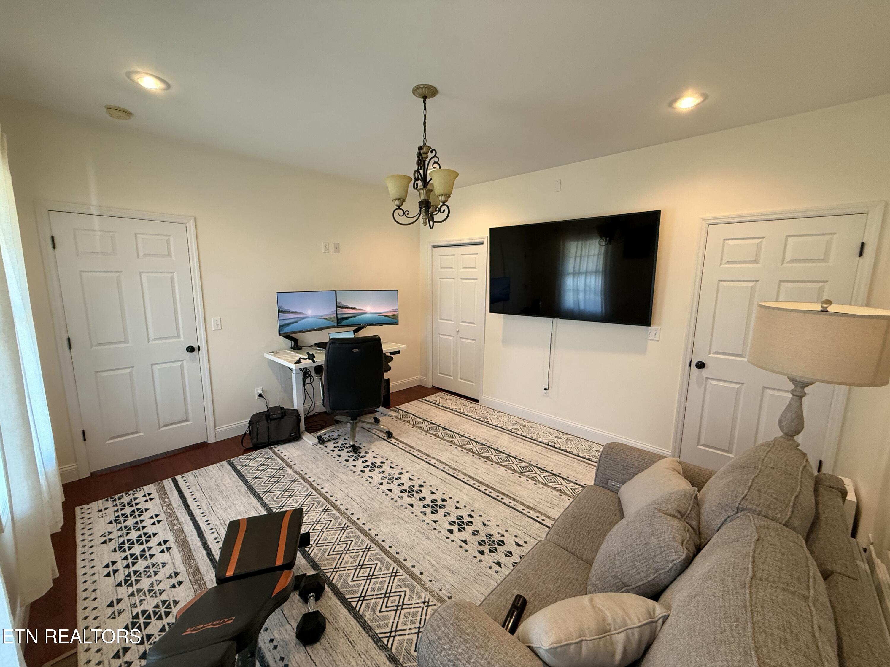 104 Dove Lane Speedwell TN 37870
