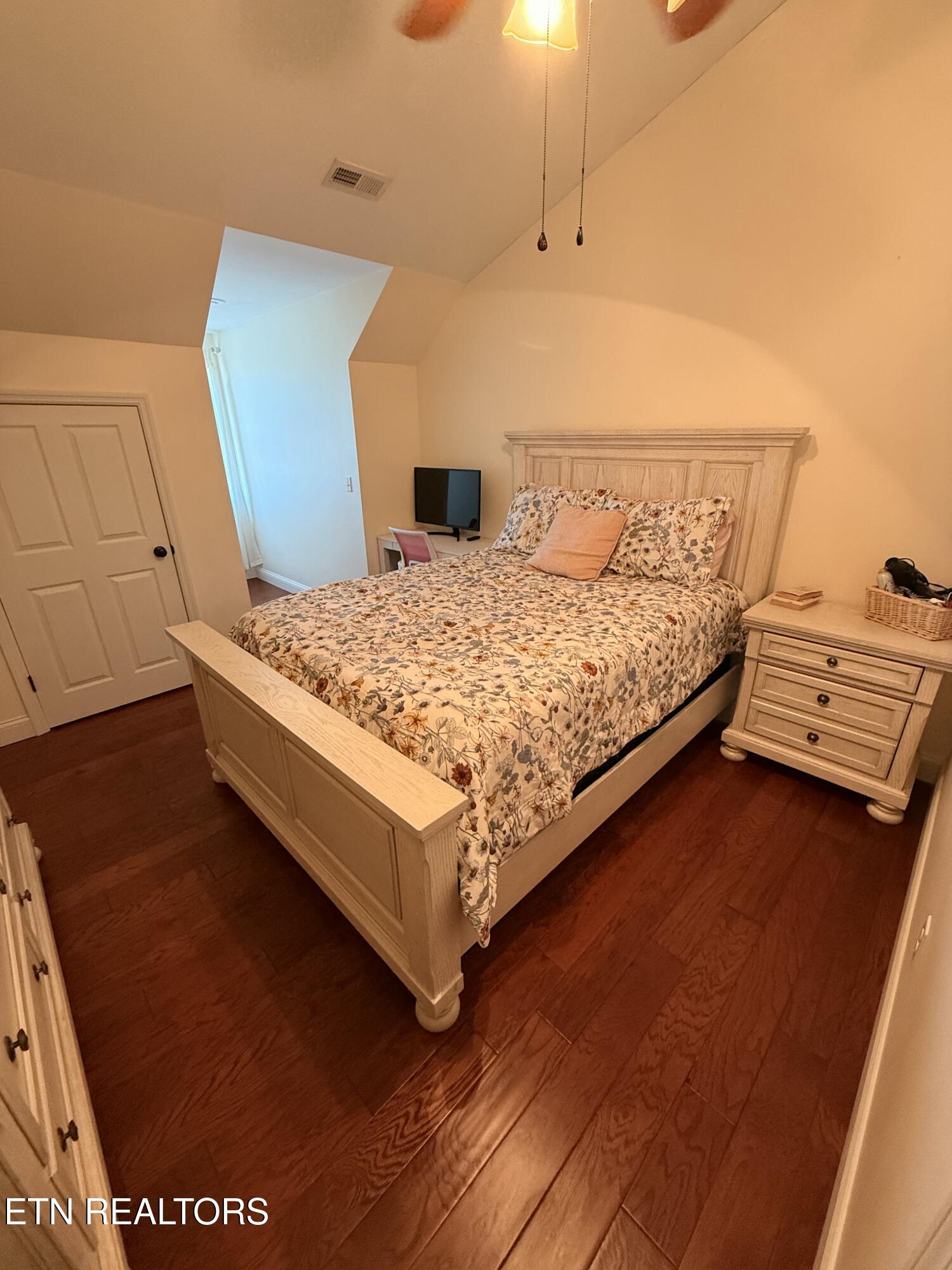 104 Dove Lane Speedwell TN 37870