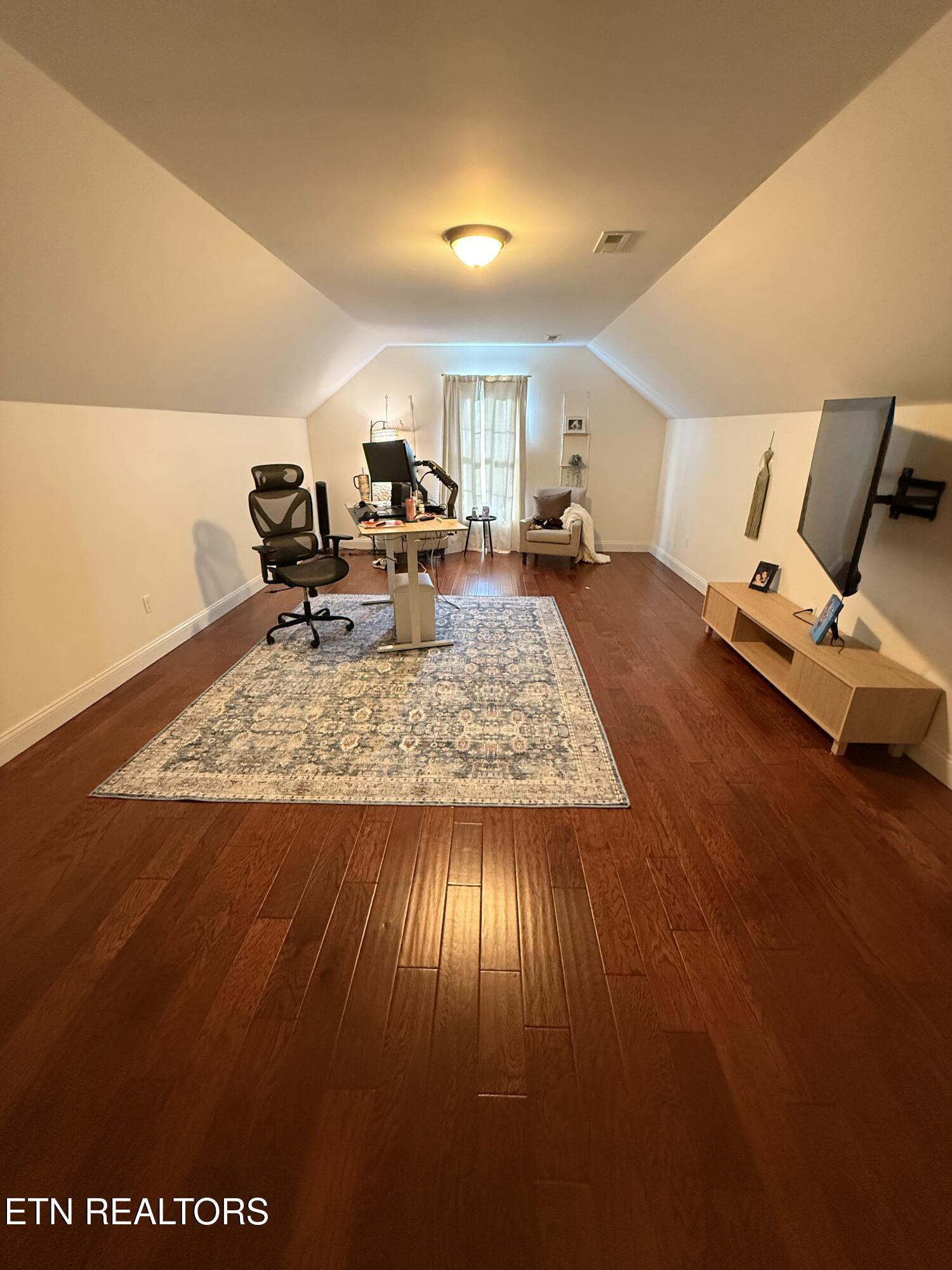 104 Dove Lane Speedwell TN 37870