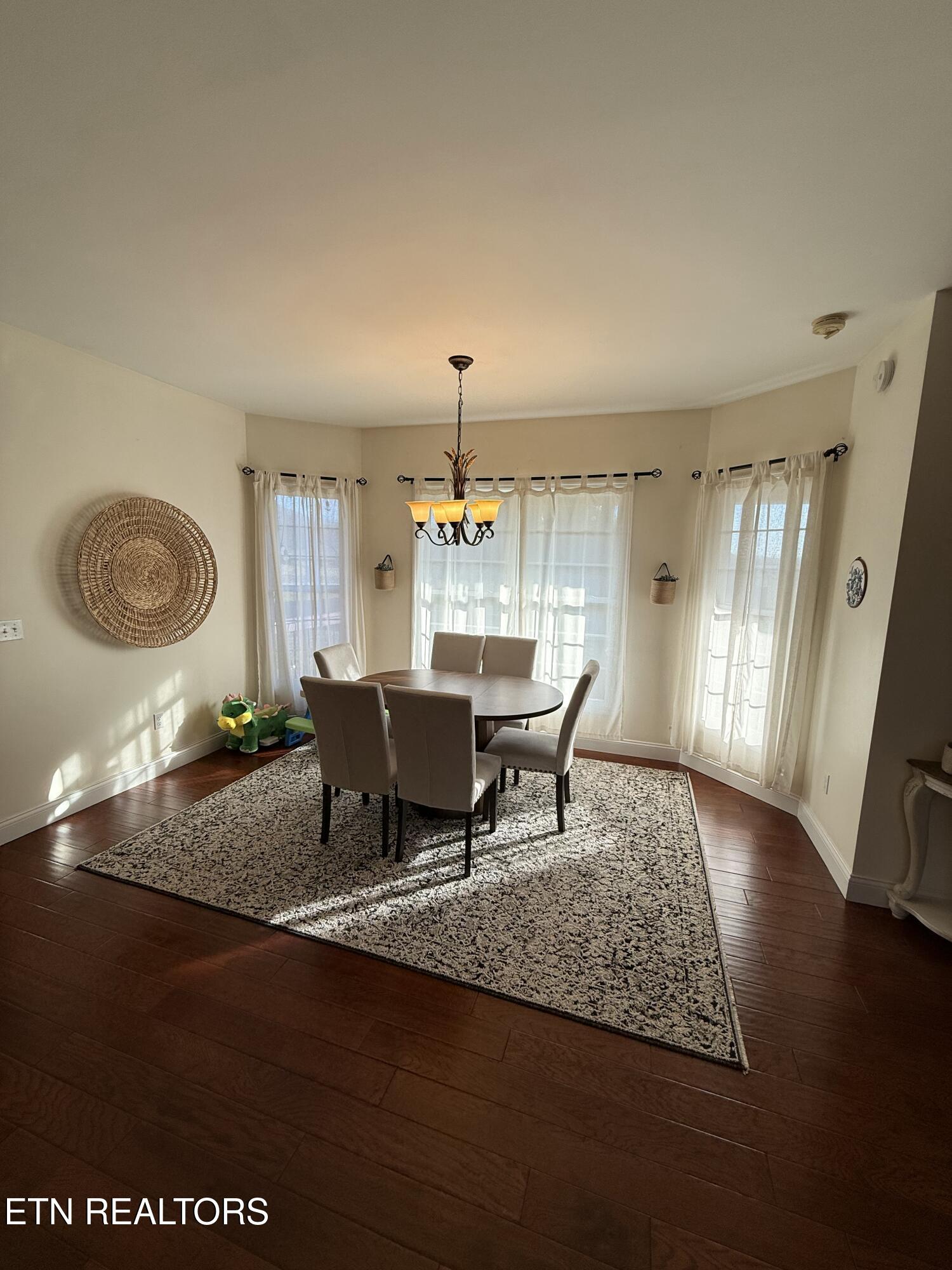 104 Dove Lane Speedwell TN 37870