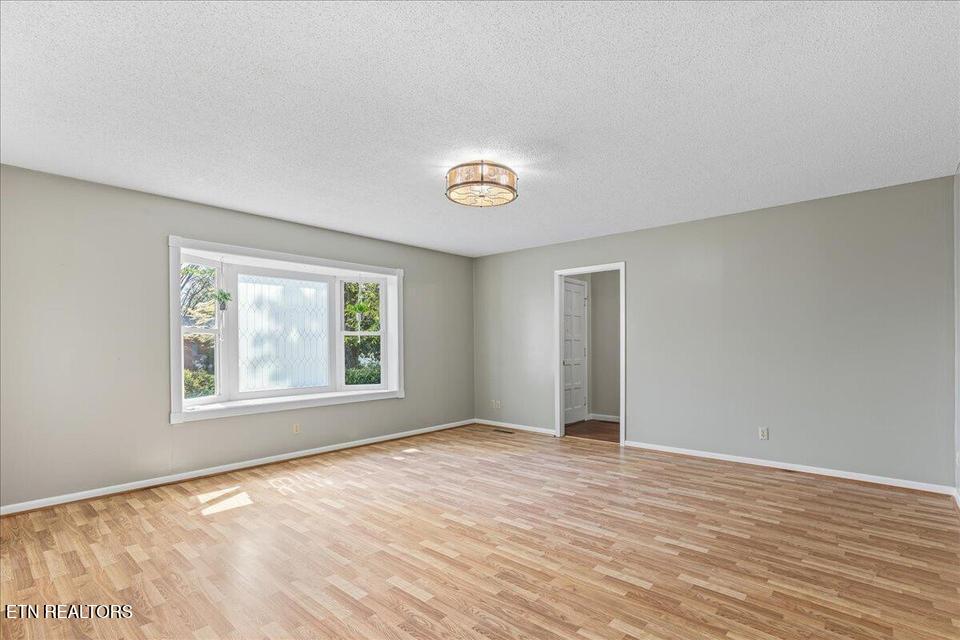 610 Hudson Street Athens TN 37303