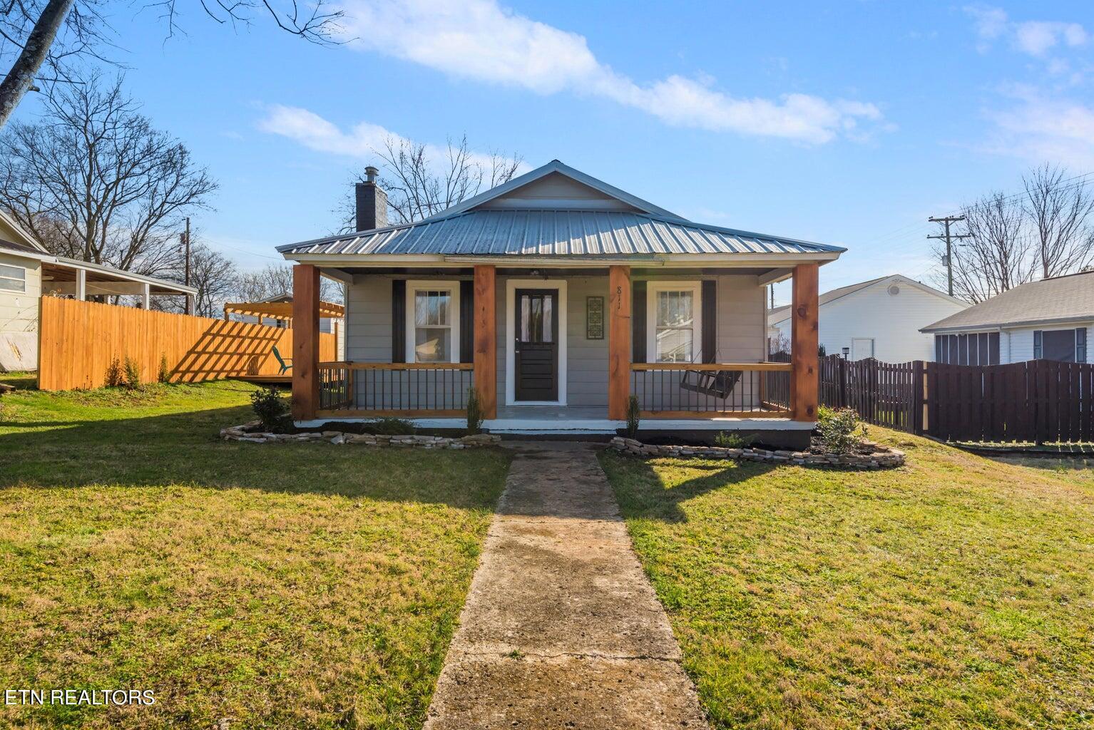 811 Monroe Street Sweetwater TN 37874