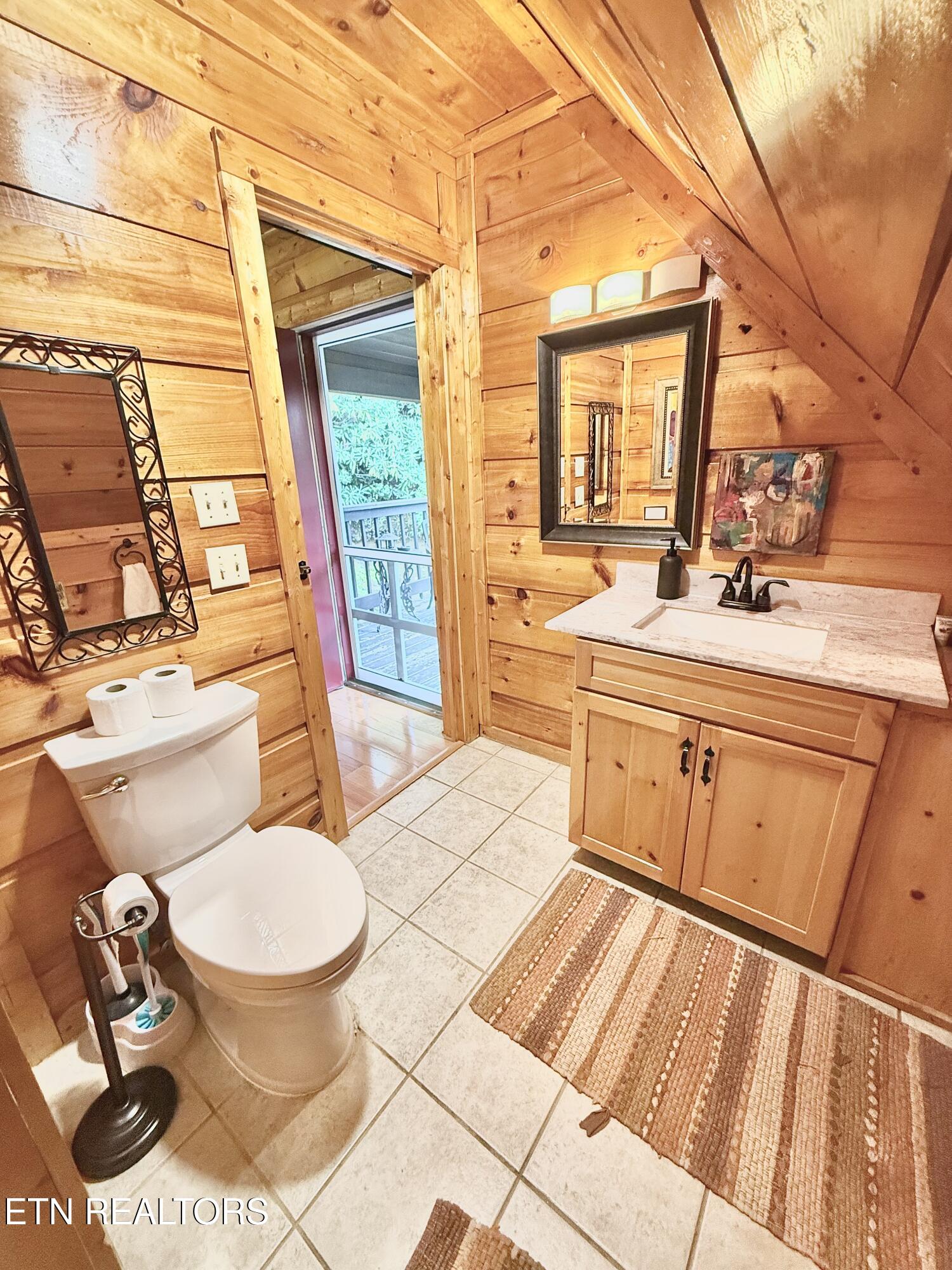 2909 Overholt Trail Pigeon Forge TN 37862