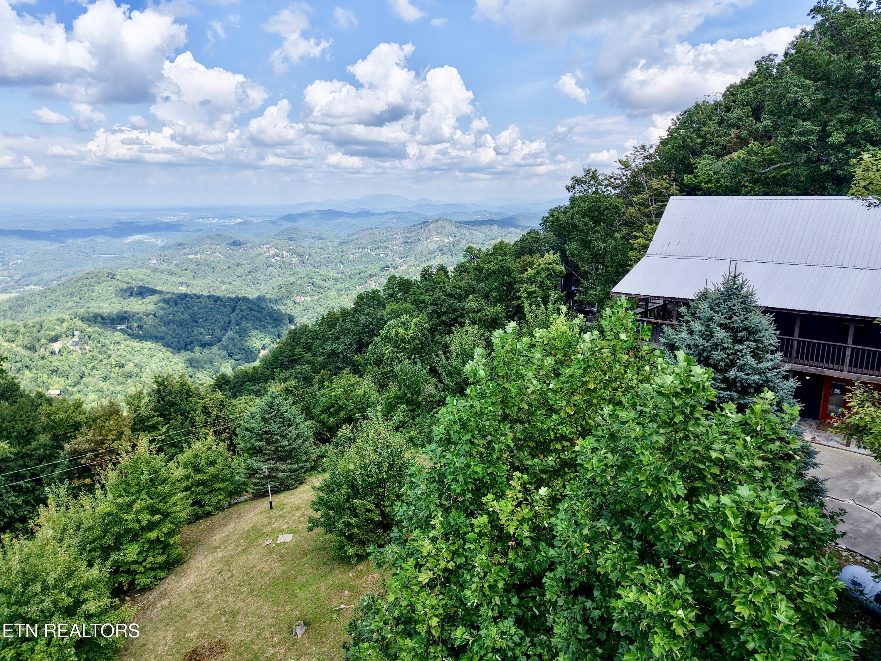 2909 Overholt Trail Pigeon Forge TN 37862