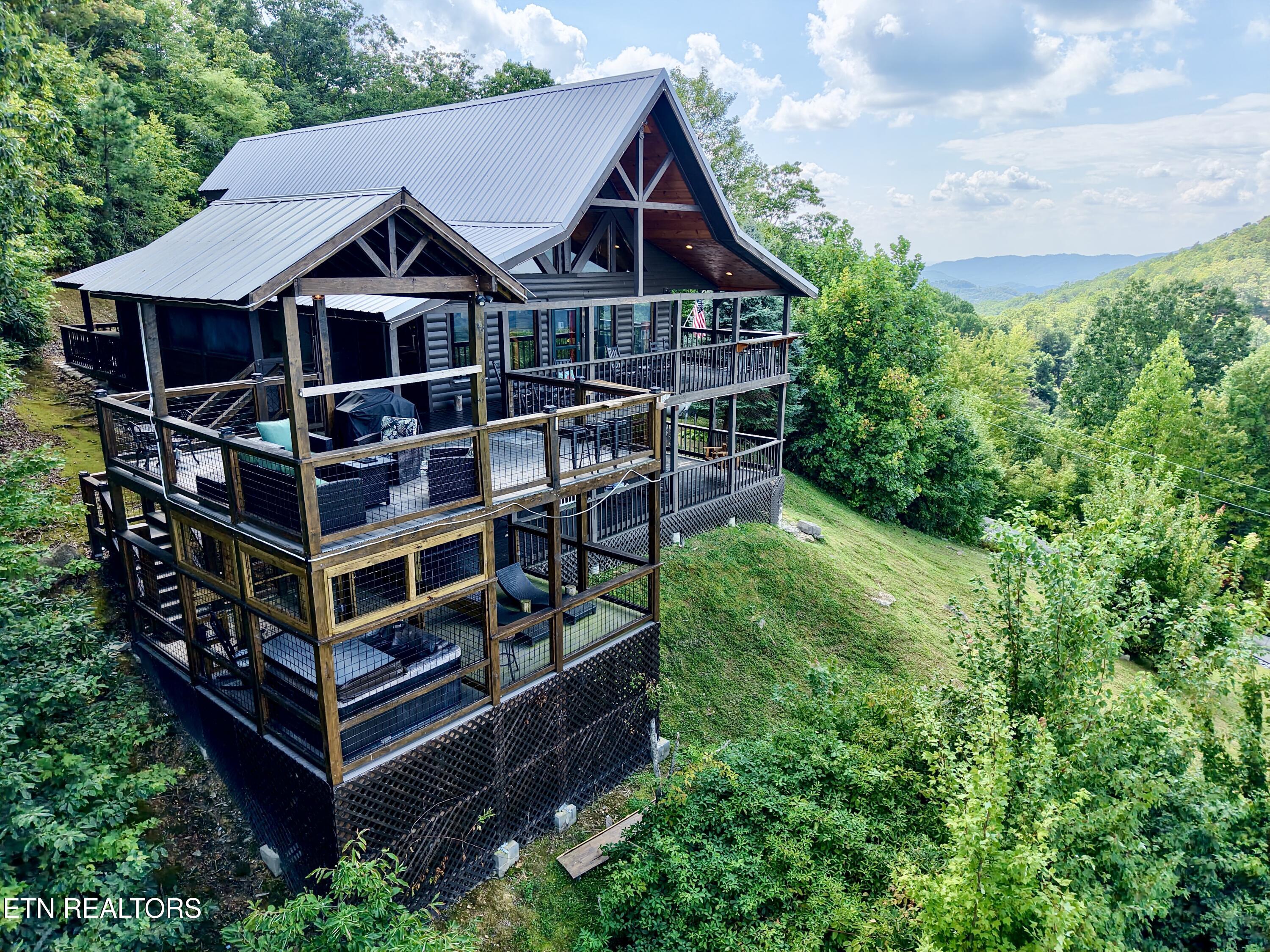 2909 Overholt Trail Pigeon Forge TN 37862