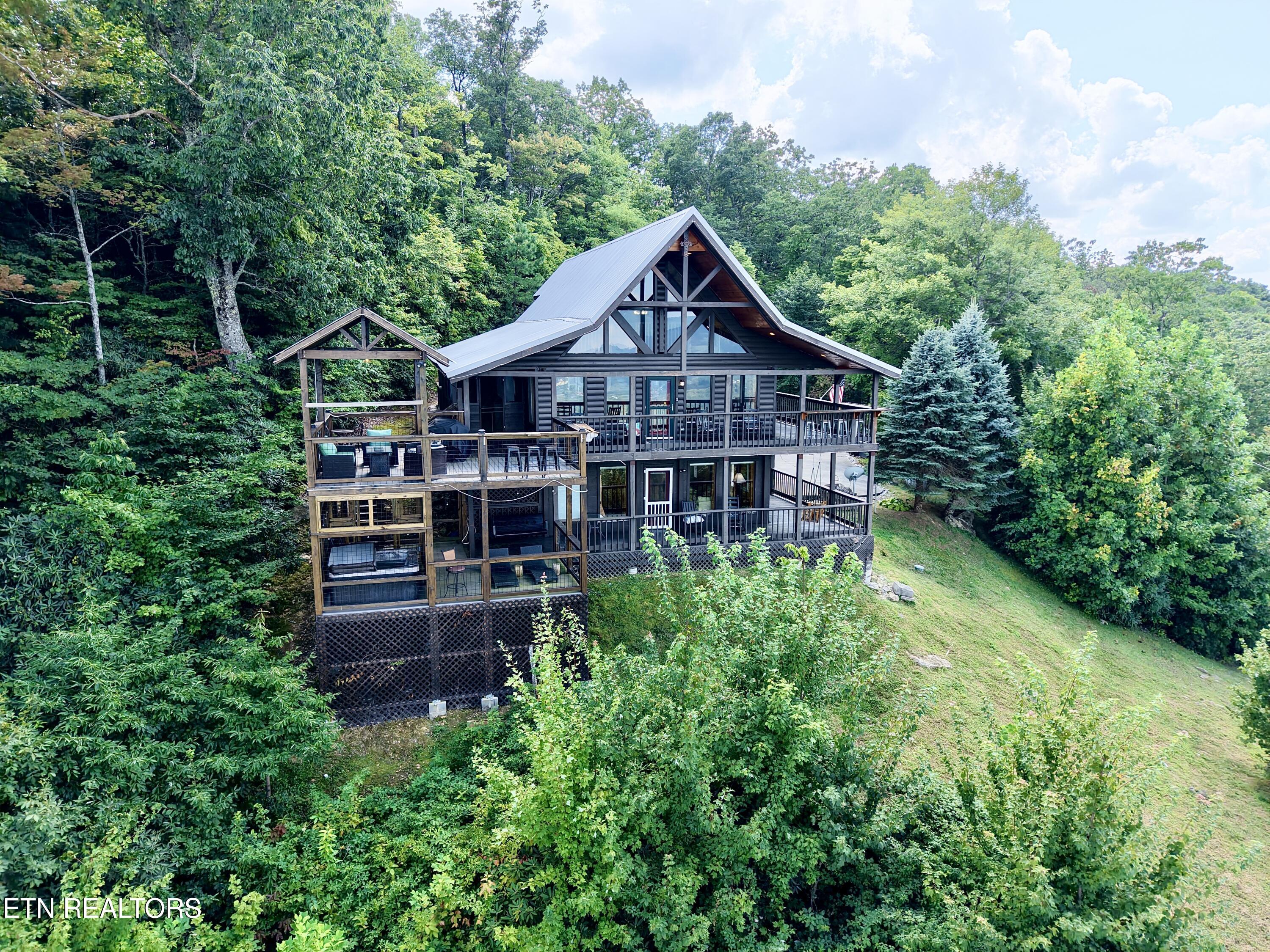 2909 Overholt Trail Pigeon Forge TN 37862