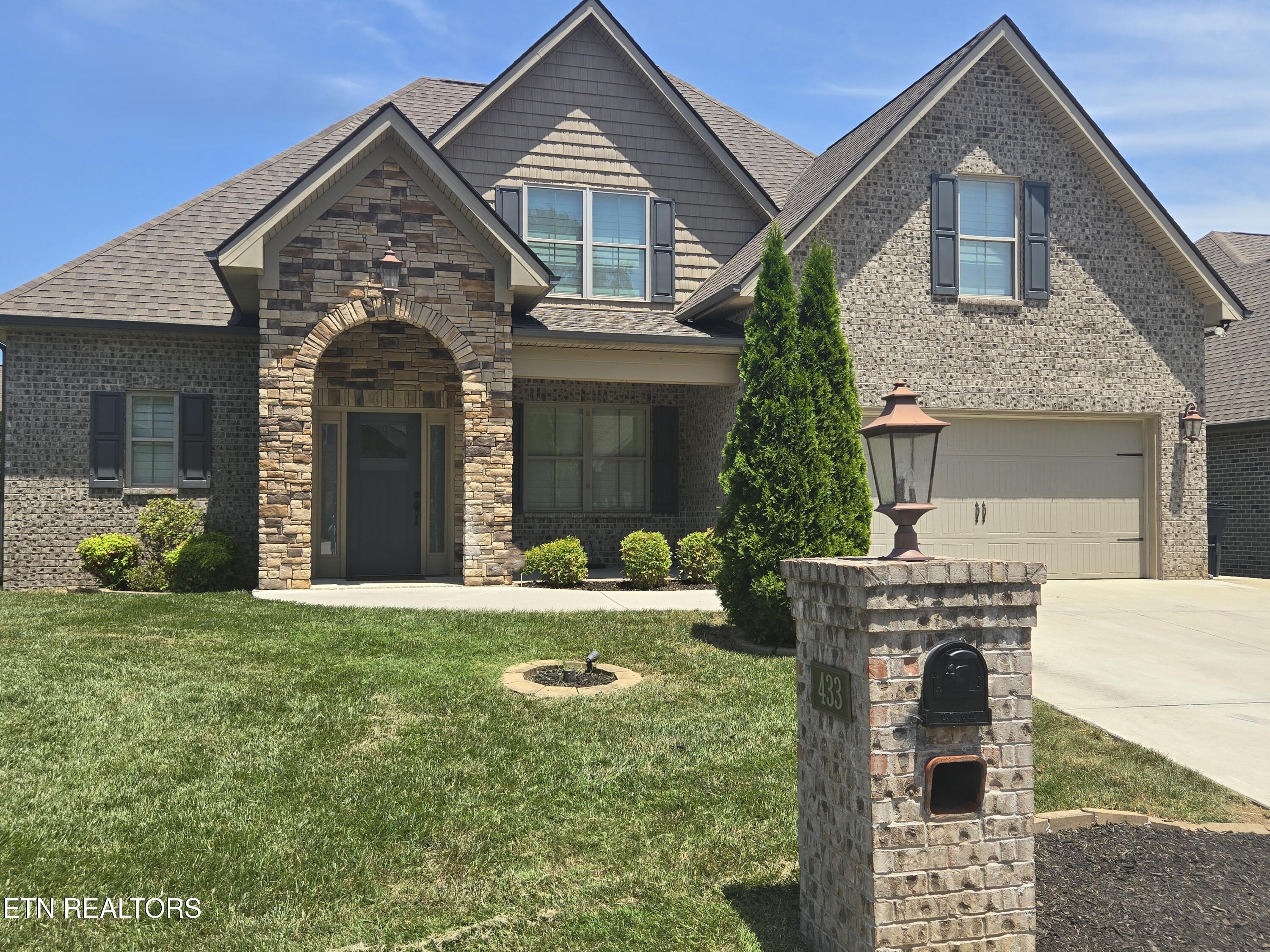 433 Chimney Rock Drive Lenoir City TN 37771