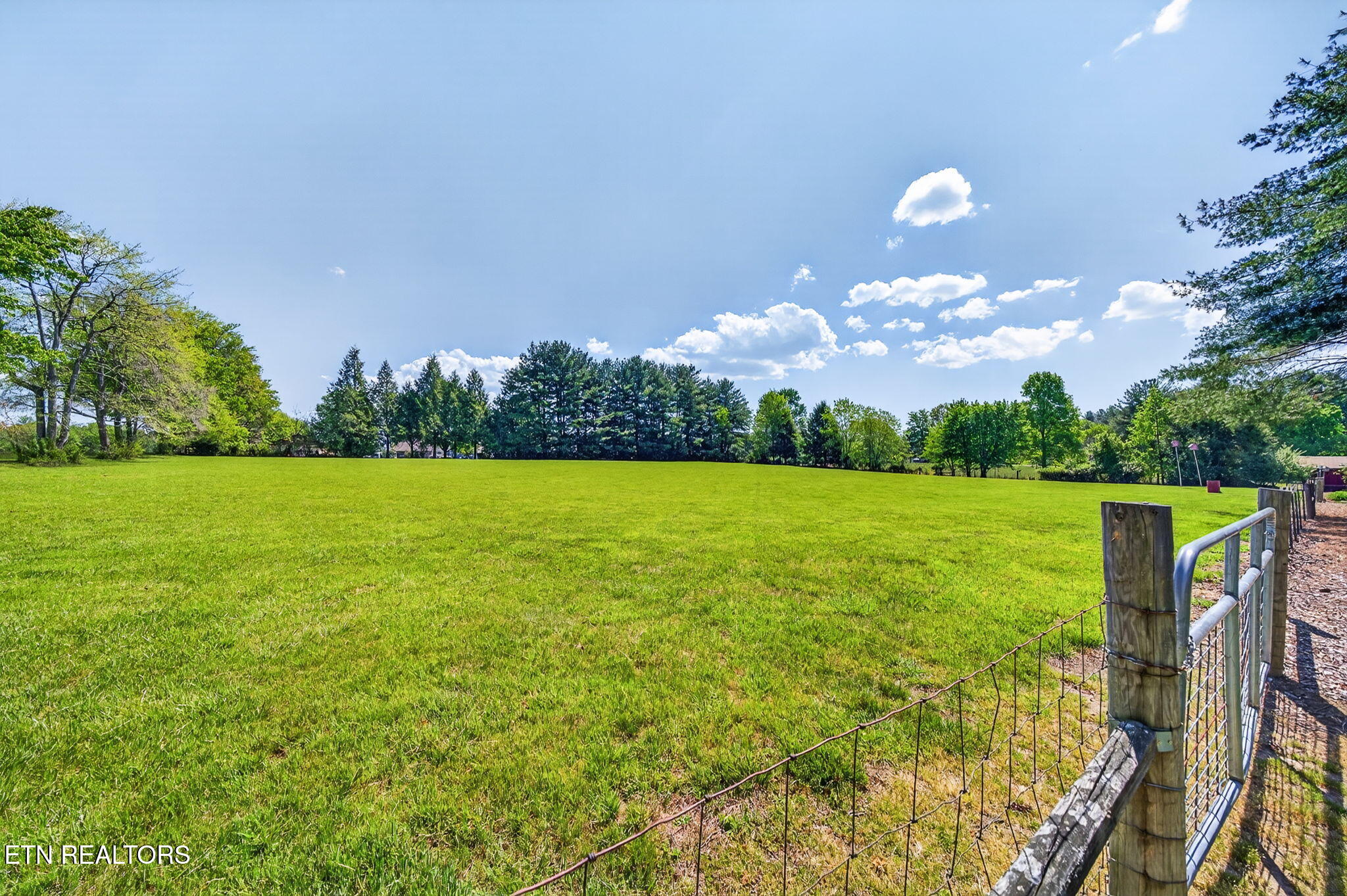527 Open Range Road Crossville TN 38555