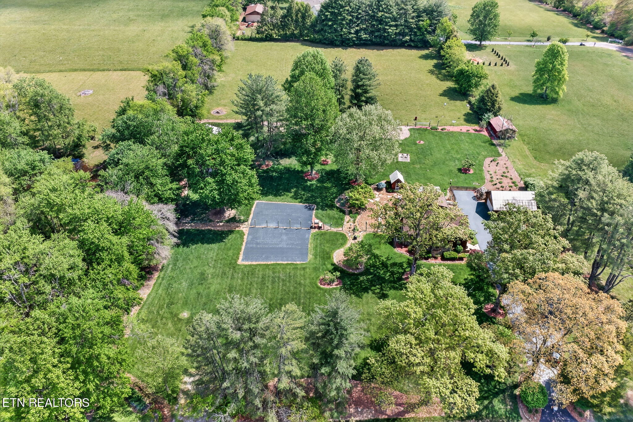 527 Open Range Road Crossville TN 38555