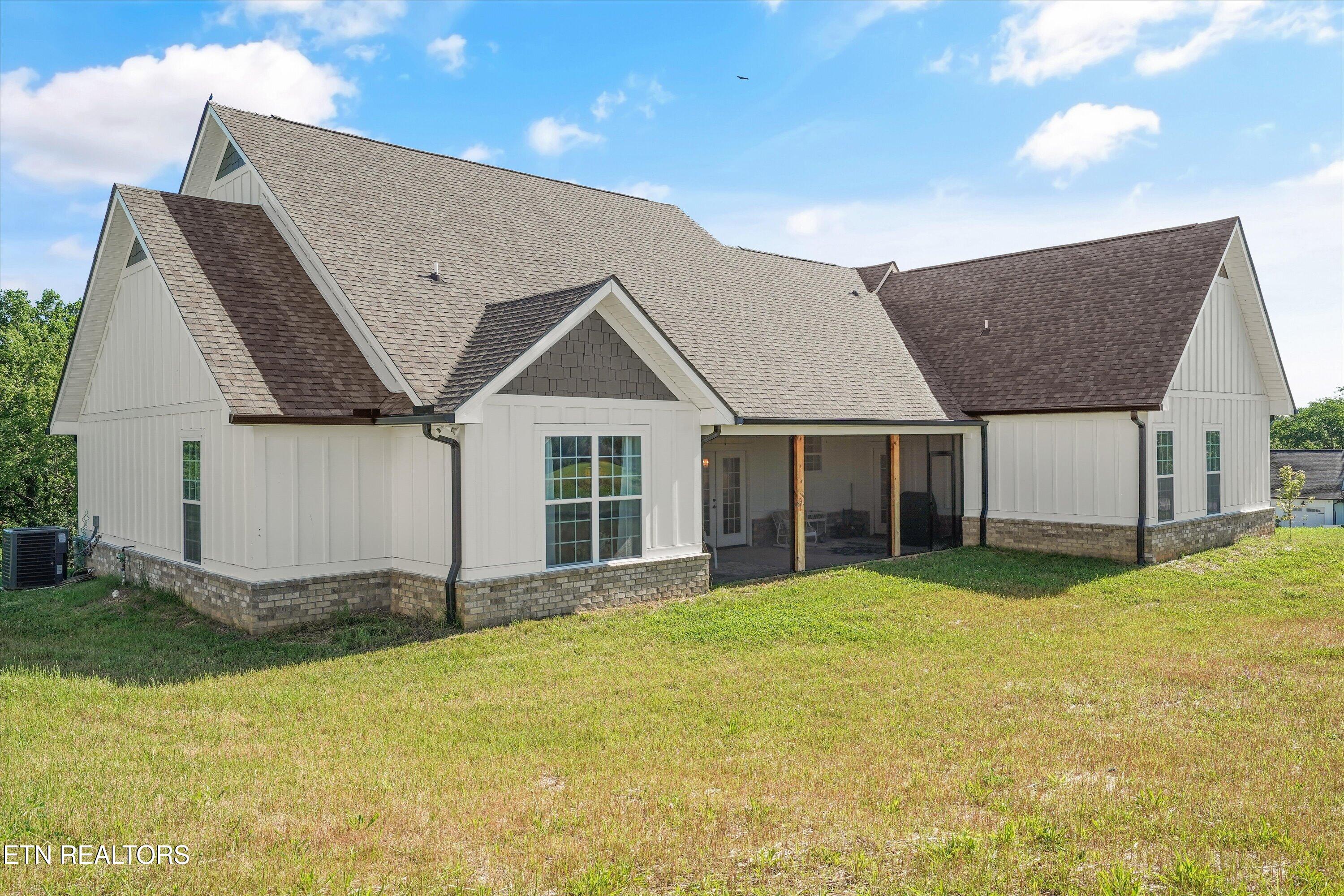 2609 Clyde Ed Road Kodak TN 37764