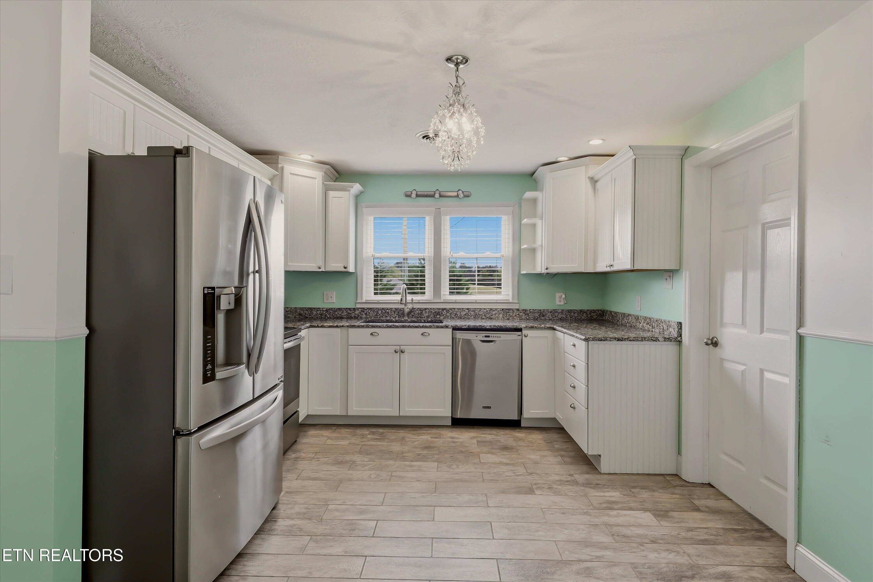 105 Peach Orchard Road Clinton TN 37716