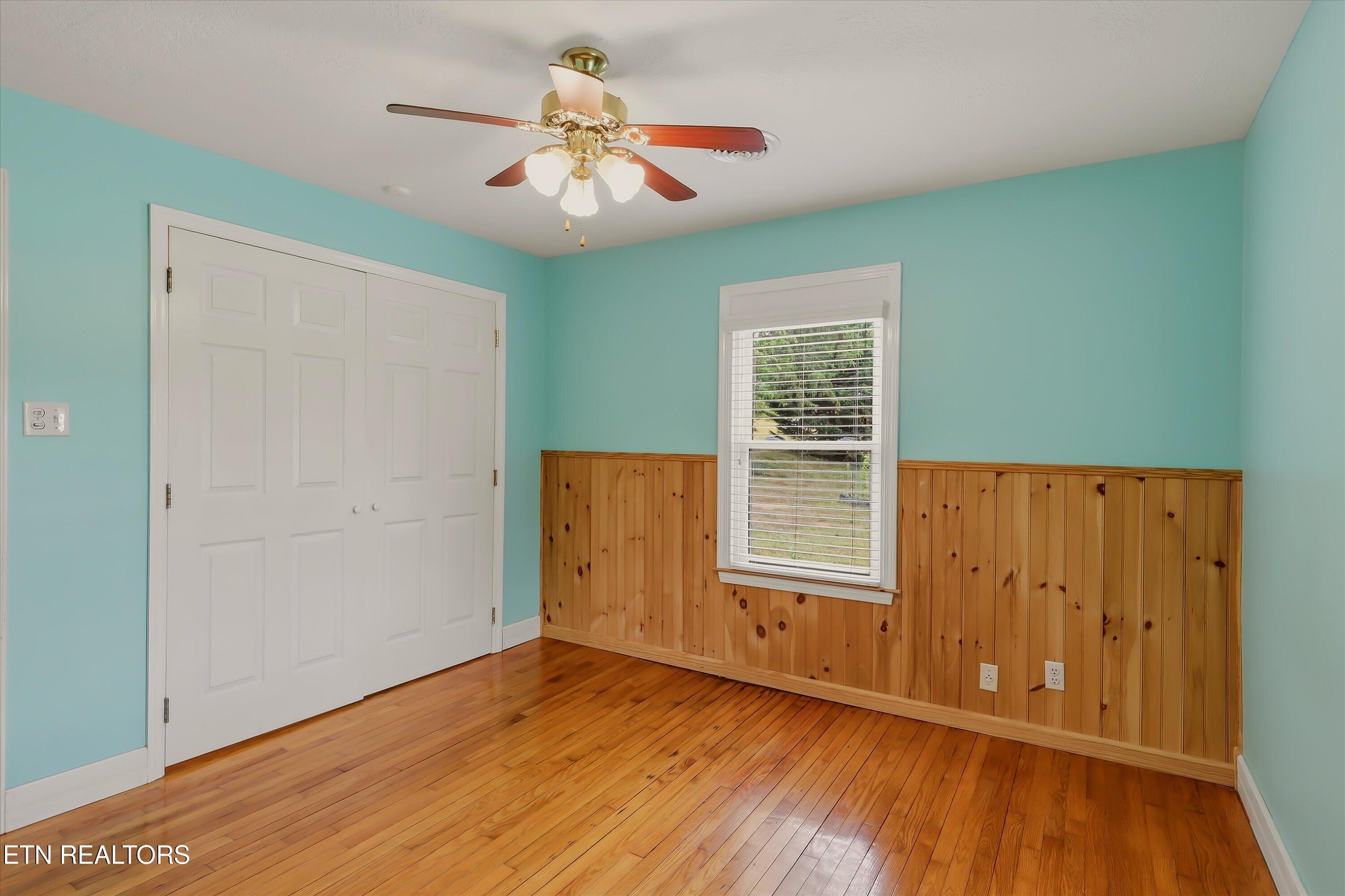 105 Peach Orchard Road Clinton TN 37716