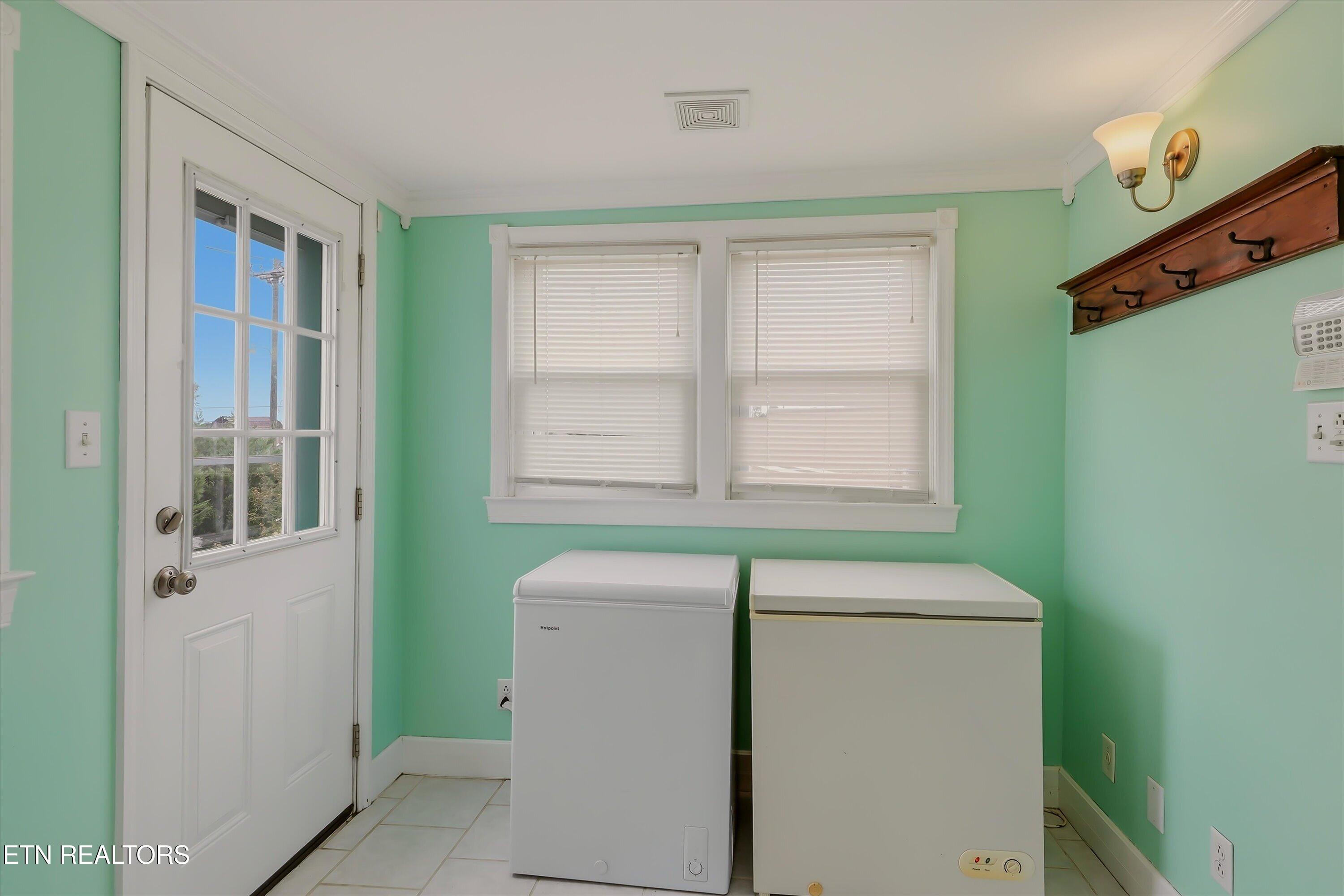 105 Peach Orchard Road Clinton TN 37716