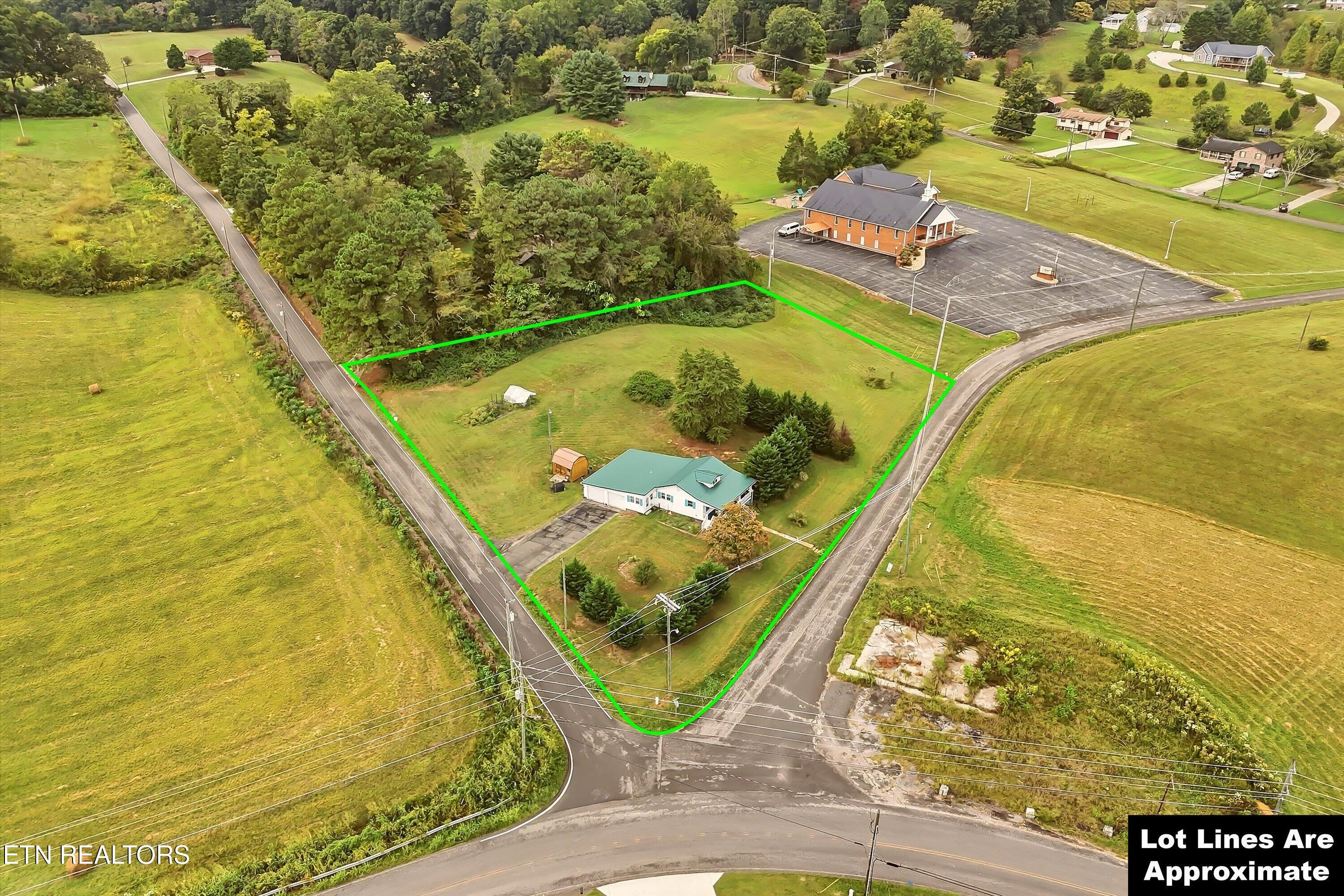 105 Peach Orchard Road Clinton TN 37716
