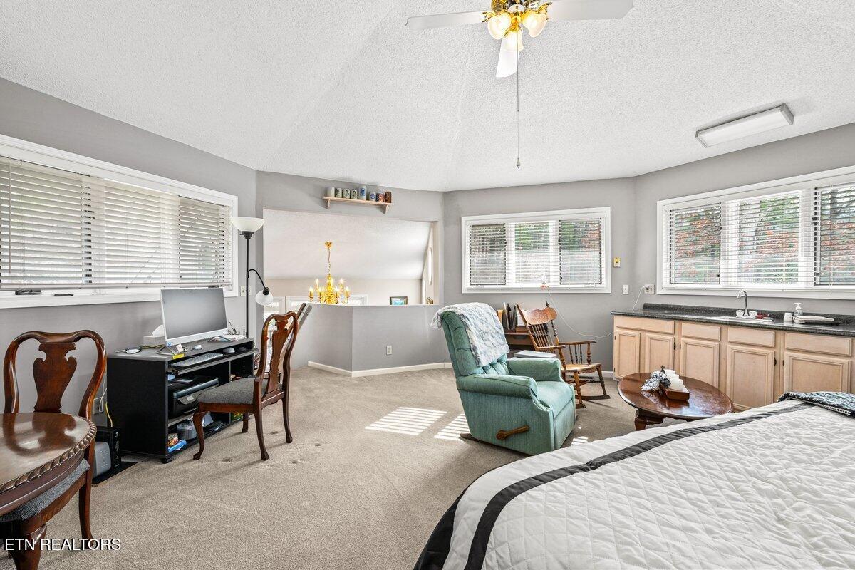 639 Deerwood Lane Lafollette TN 37766