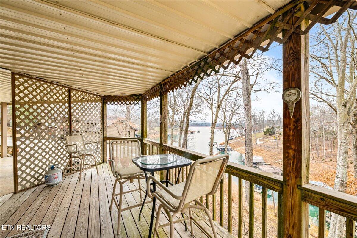 639 Deerwood Lane Lafollette TN 37766