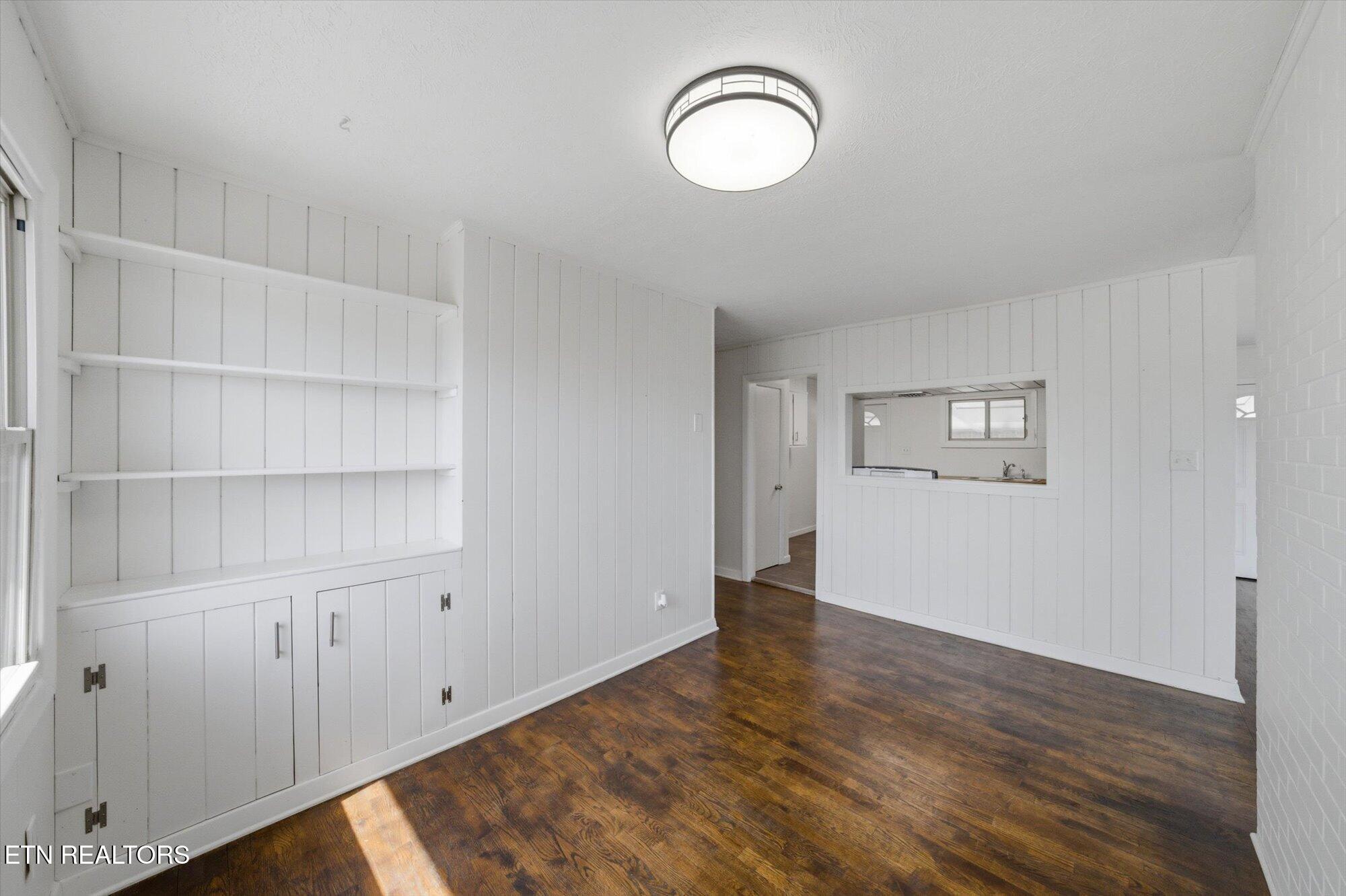 2807 Thomas Drive Maryville TN 37804
