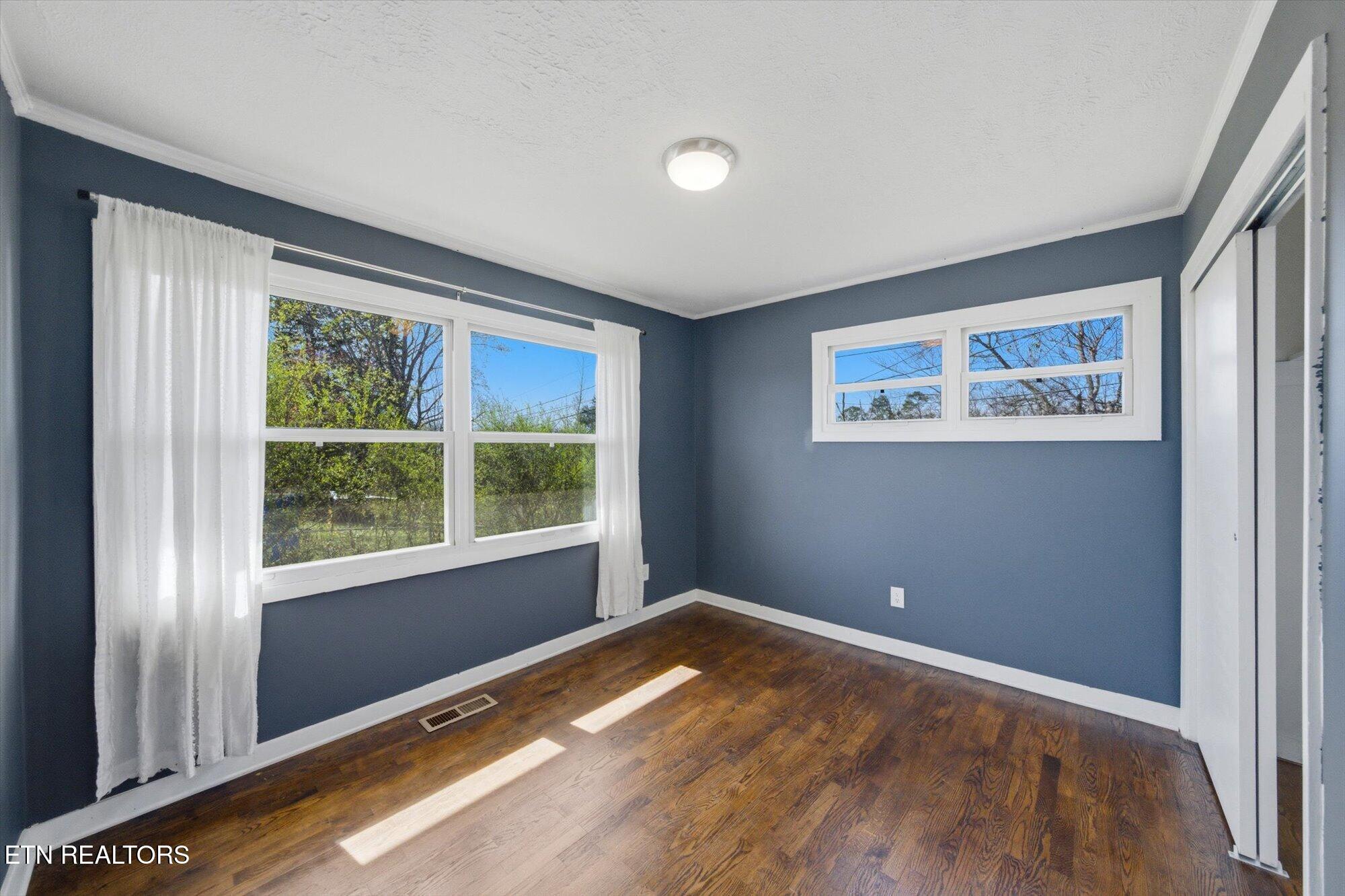 2807 Thomas Drive Maryville TN 37804