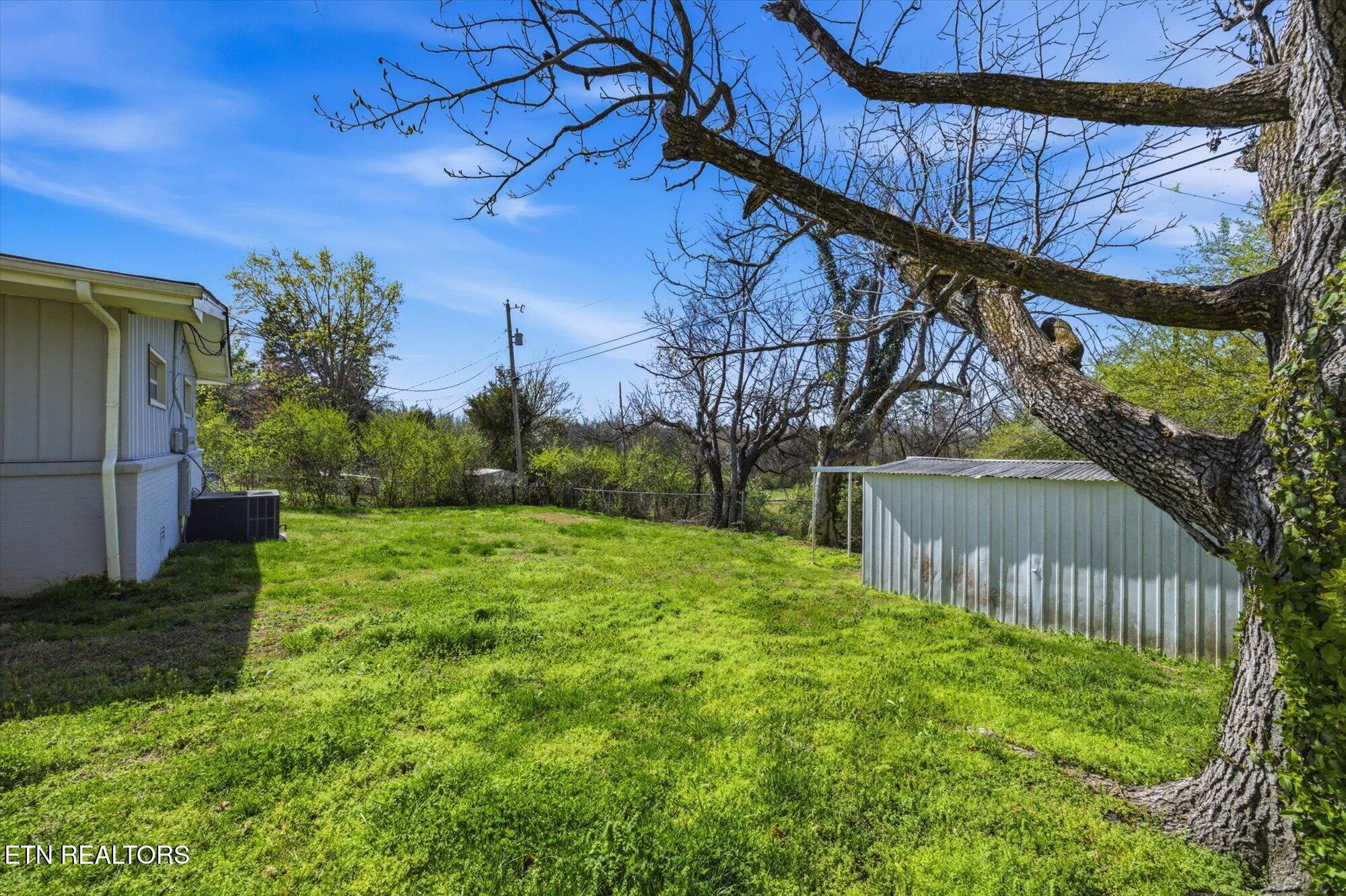 2807 Thomas Drive Maryville TN 37804