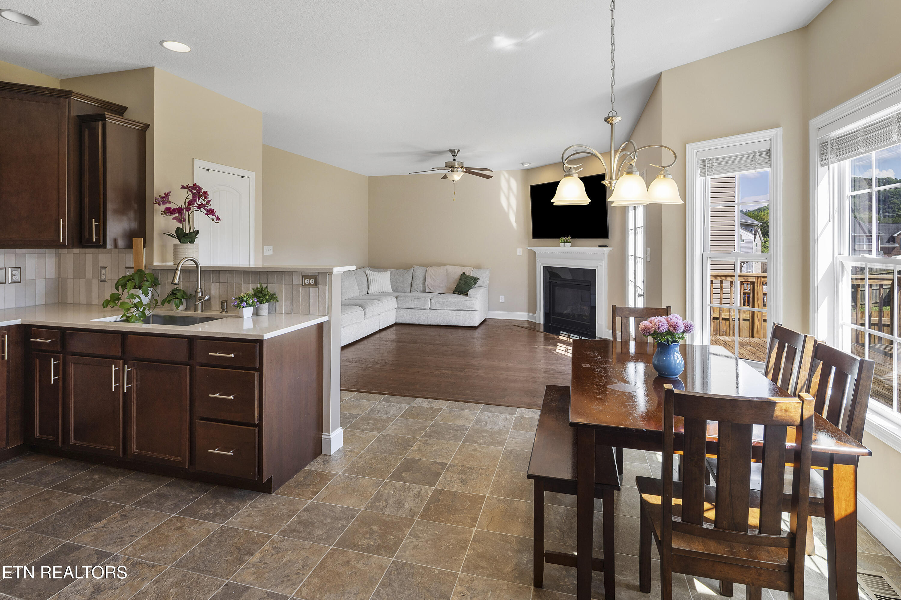 7029 Banyon Wood Lane Knoxville TN 37920
