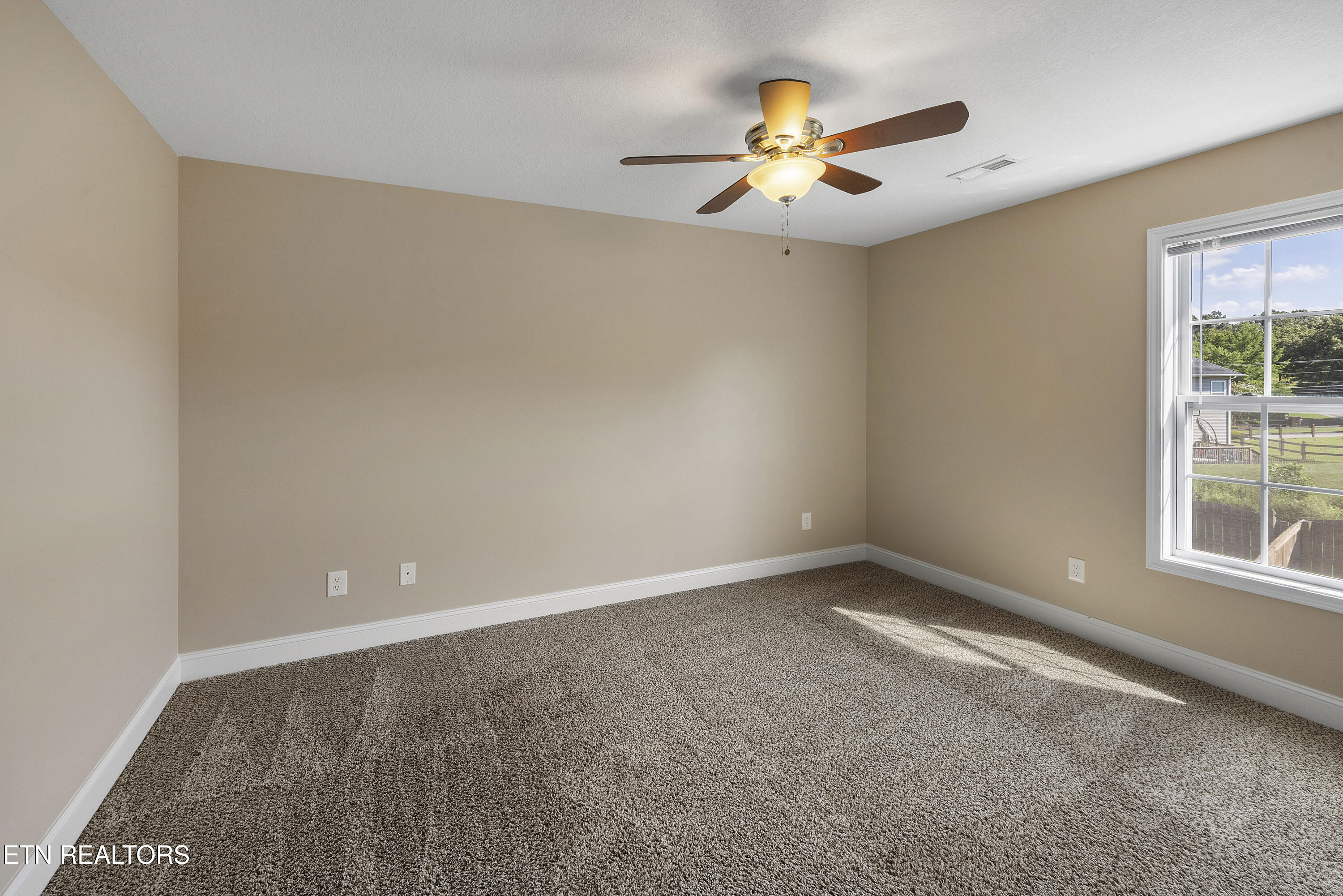 7029 Banyon Wood Lane Knoxville TN 37920