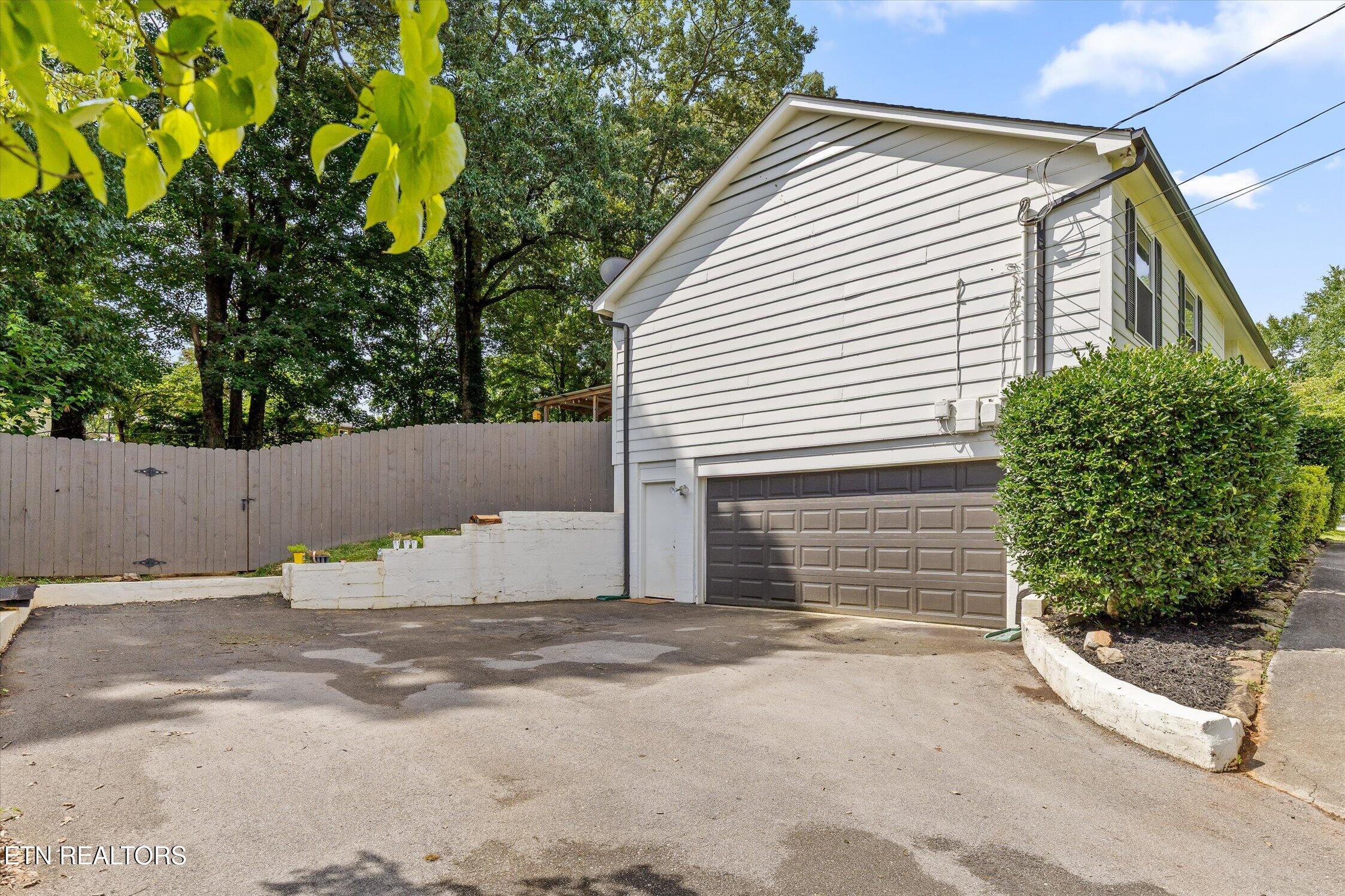 5974 Westmere Drive Knoxville TN 37909