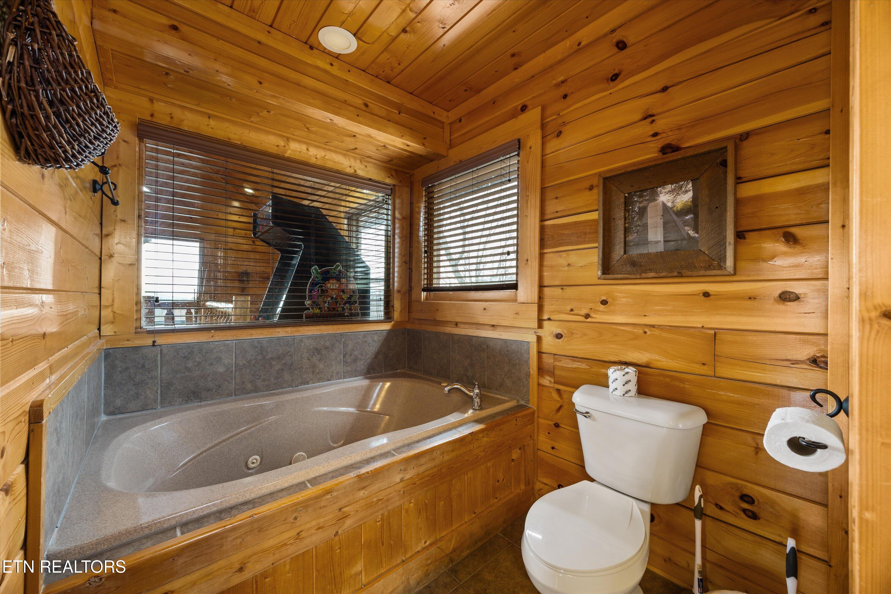 2833 White Oak Ridge Lane Sevierville TN 37862