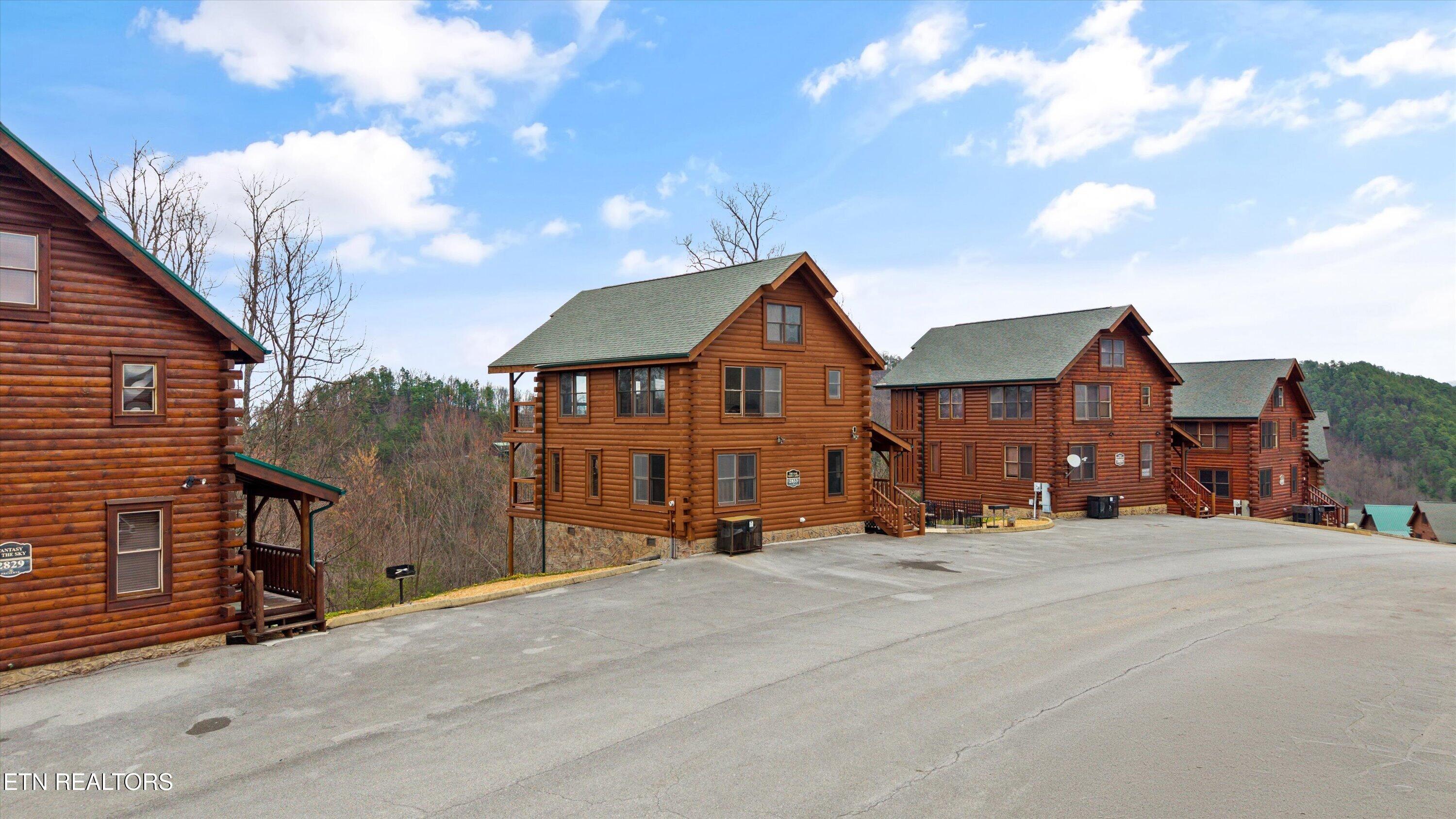 2833 White Oak Ridge Lane Sevierville TN 37862