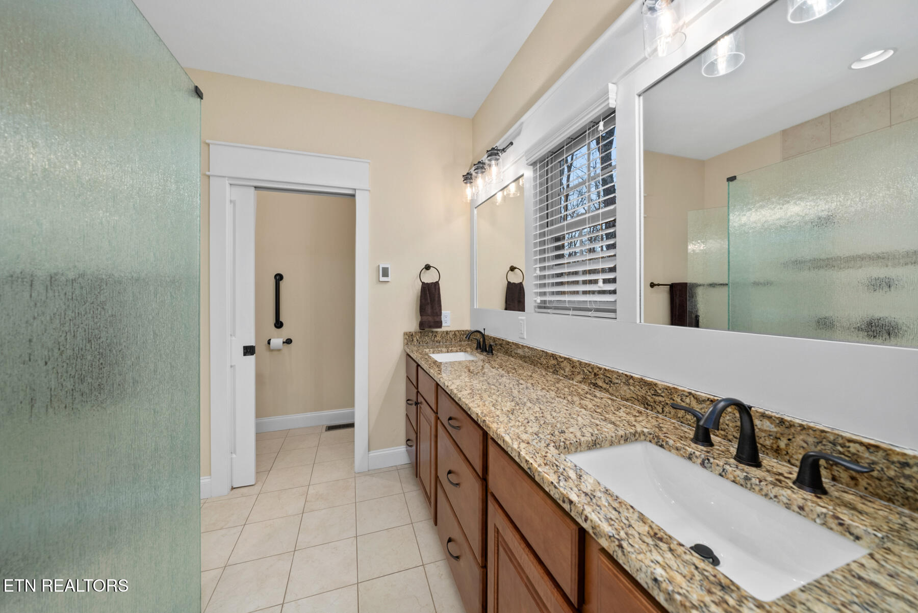 51 Oak Leaf Circle Fairfield Glade TN 38558