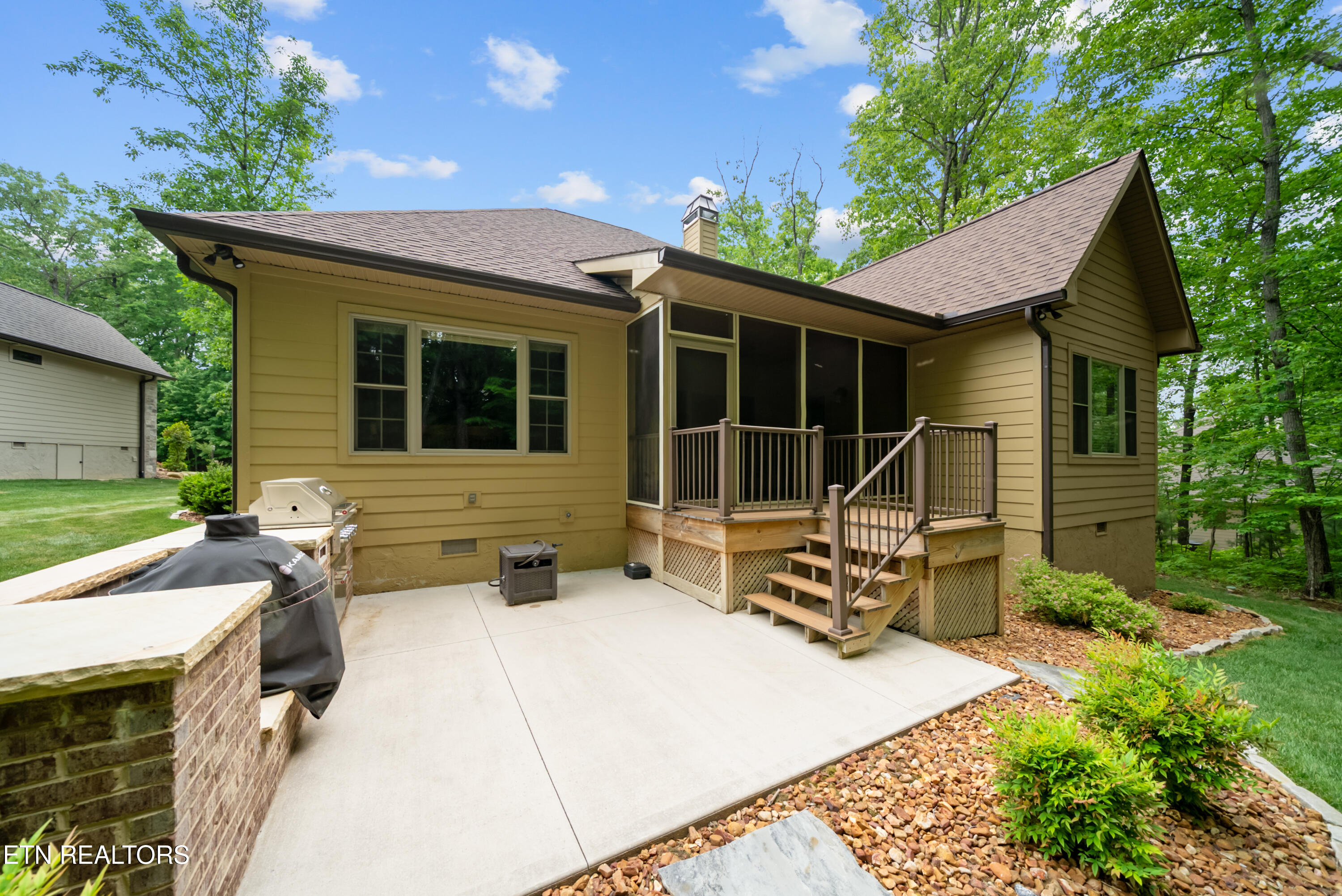 51 Oak Leaf Circle Fairfield Glade TN 38558