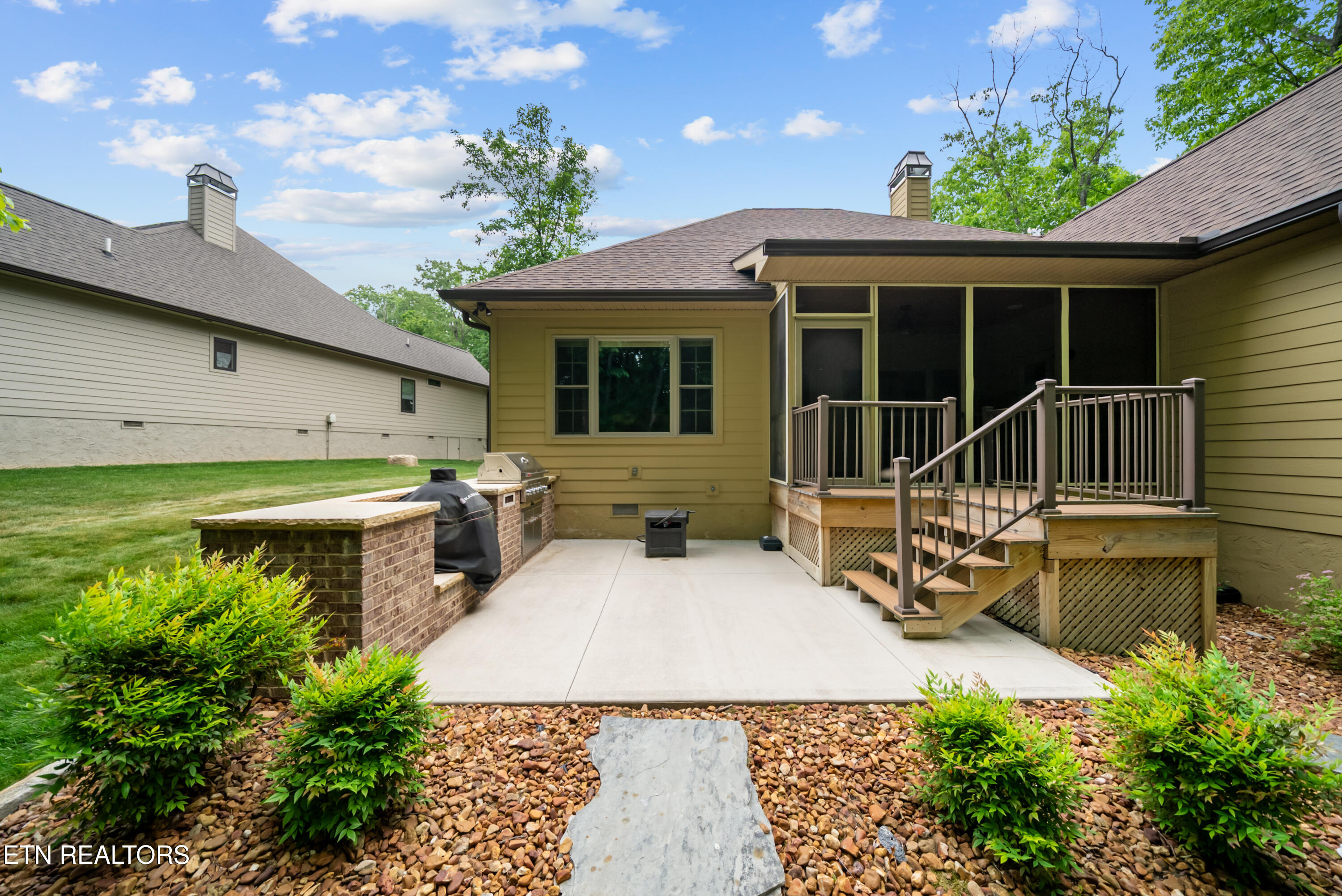 51 Oak Leaf Circle Fairfield Glade TN 38558