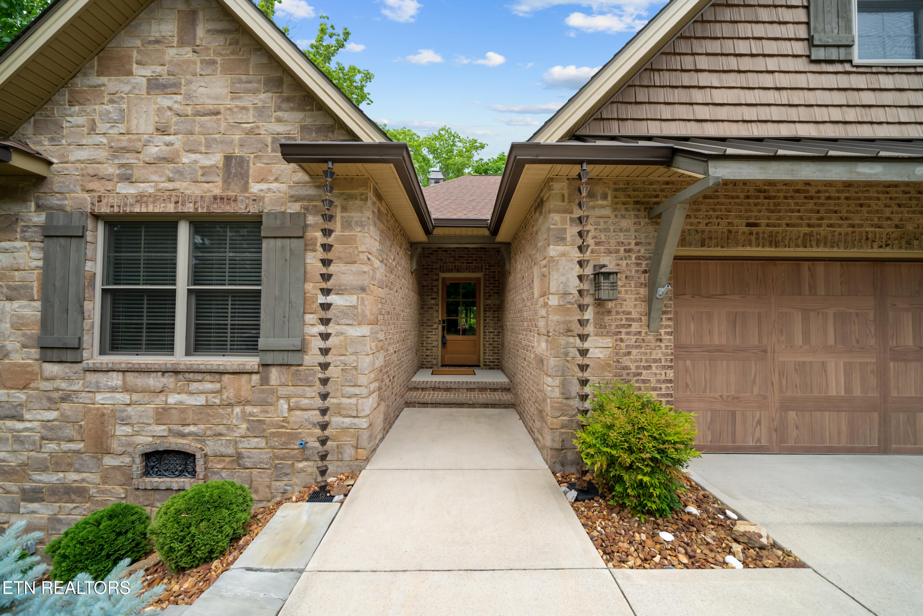51 Oak Leaf Circle Fairfield Glade TN 38558