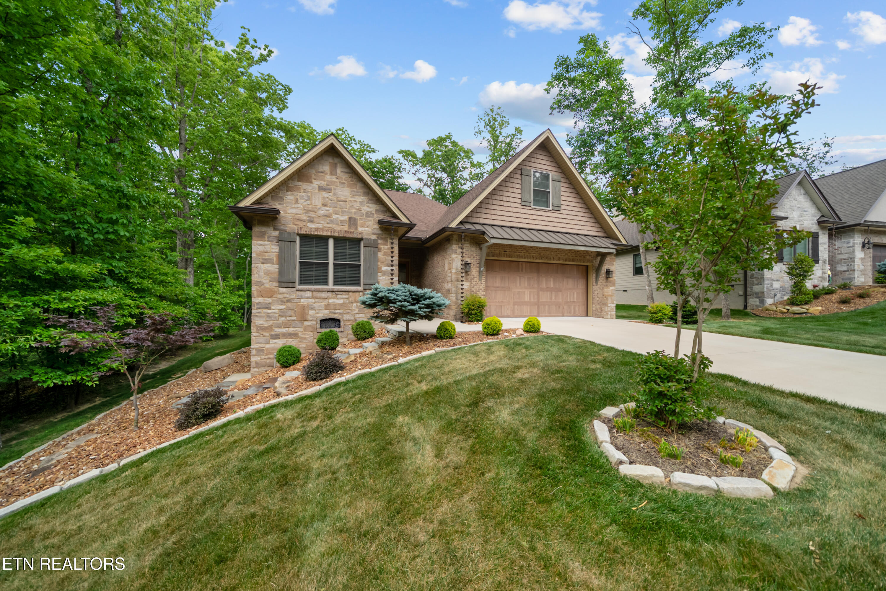 51 Oak Leaf Circle Fairfield Glade TN 38558