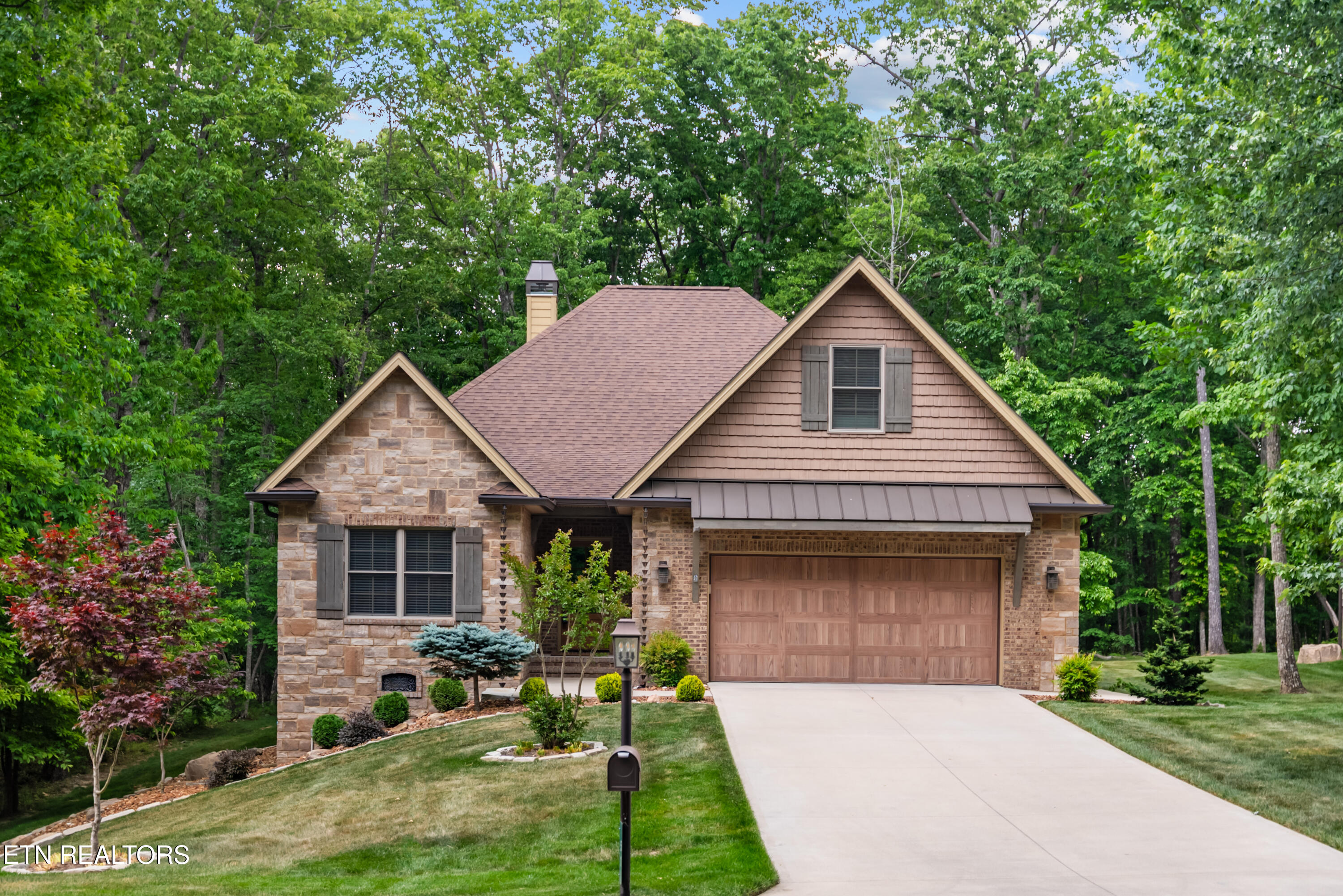 51 Oak Leaf Circle Fairfield Glade TN 38558