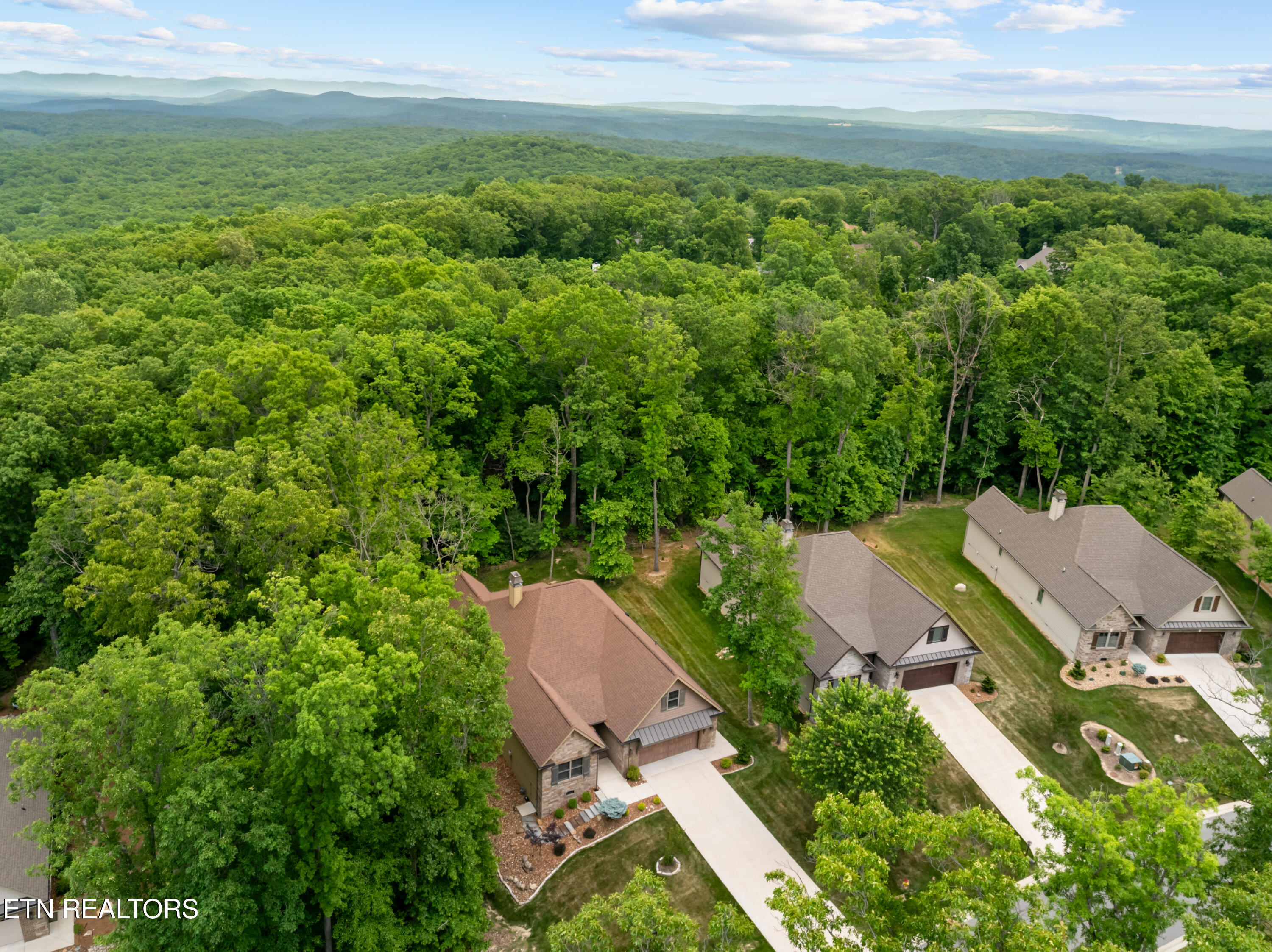 51 Oak Leaf Circle Fairfield Glade TN 38558