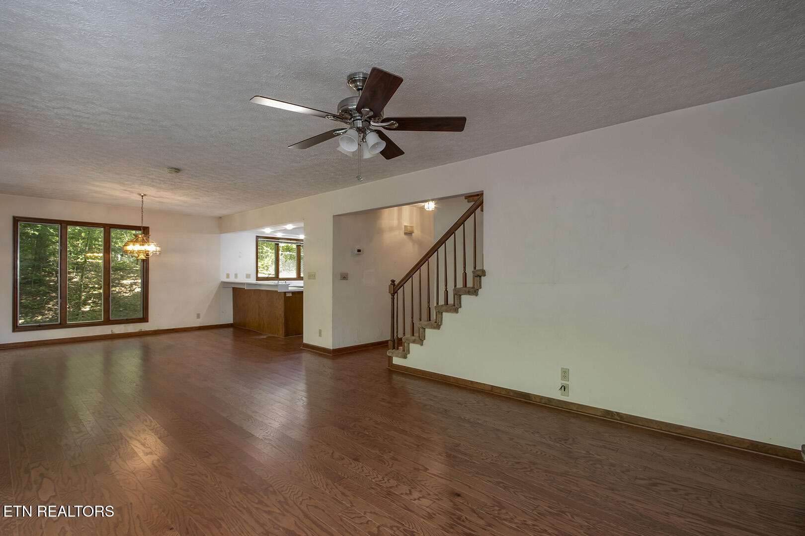 1560 Bluebird Cove Lane Sevierville TN 37862