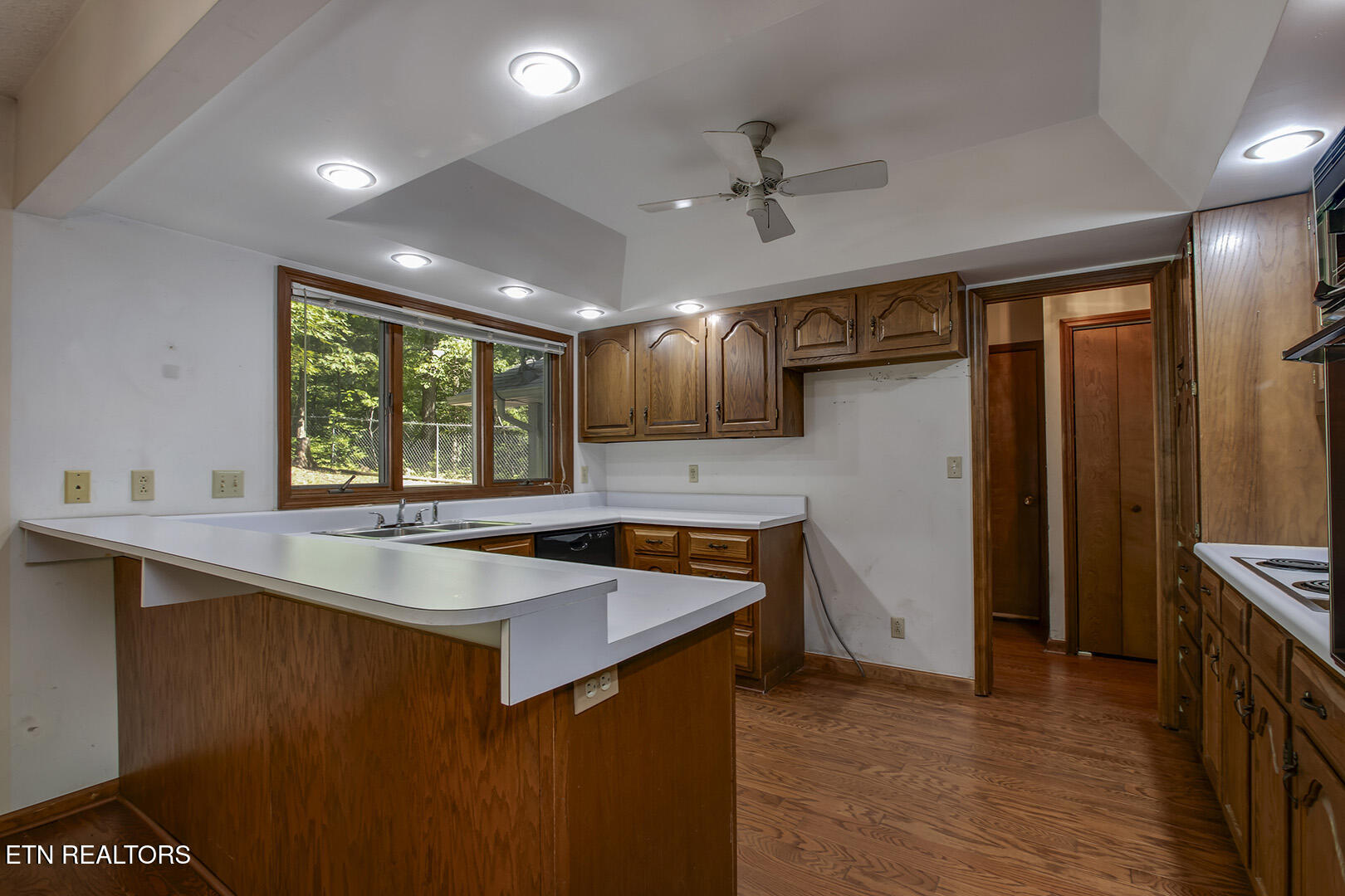 1560 Bluebird Cove Lane Sevierville TN 37862
